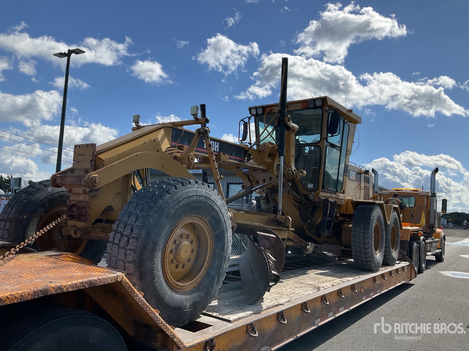 1995 Caterpillar 140 VHP PLUS