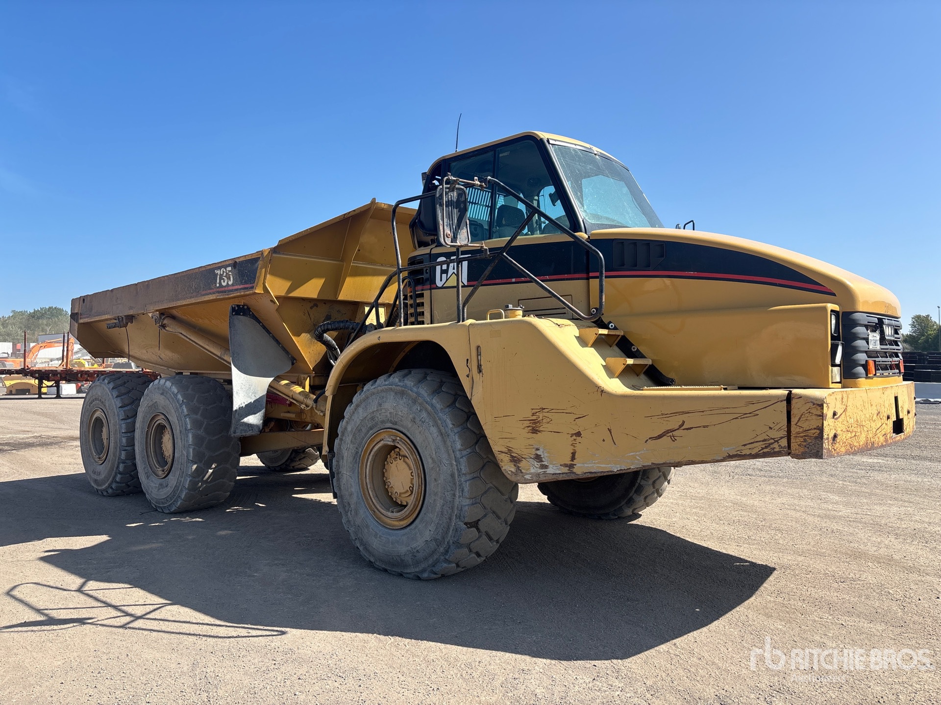 2002 Caterpillar 735