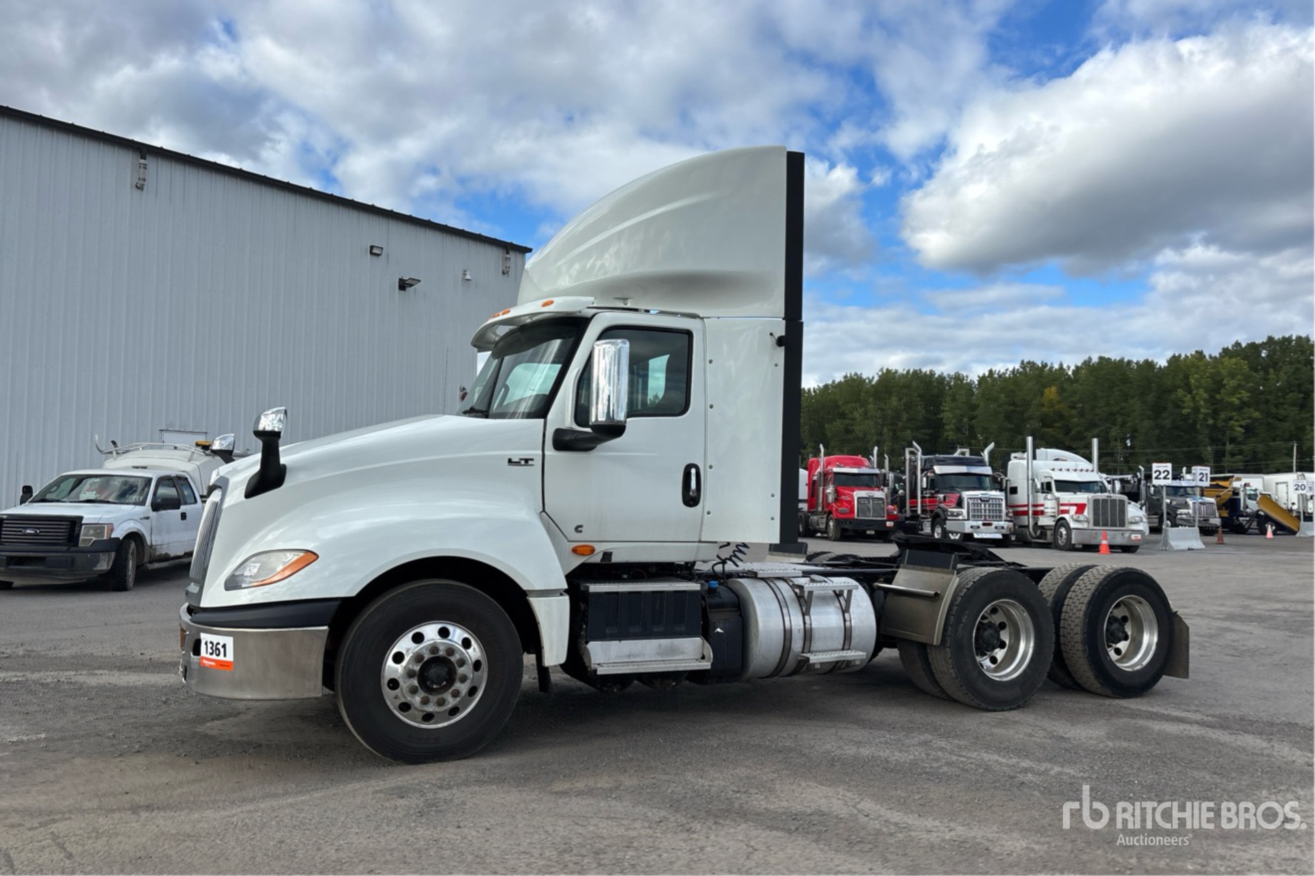 2019 International LT625