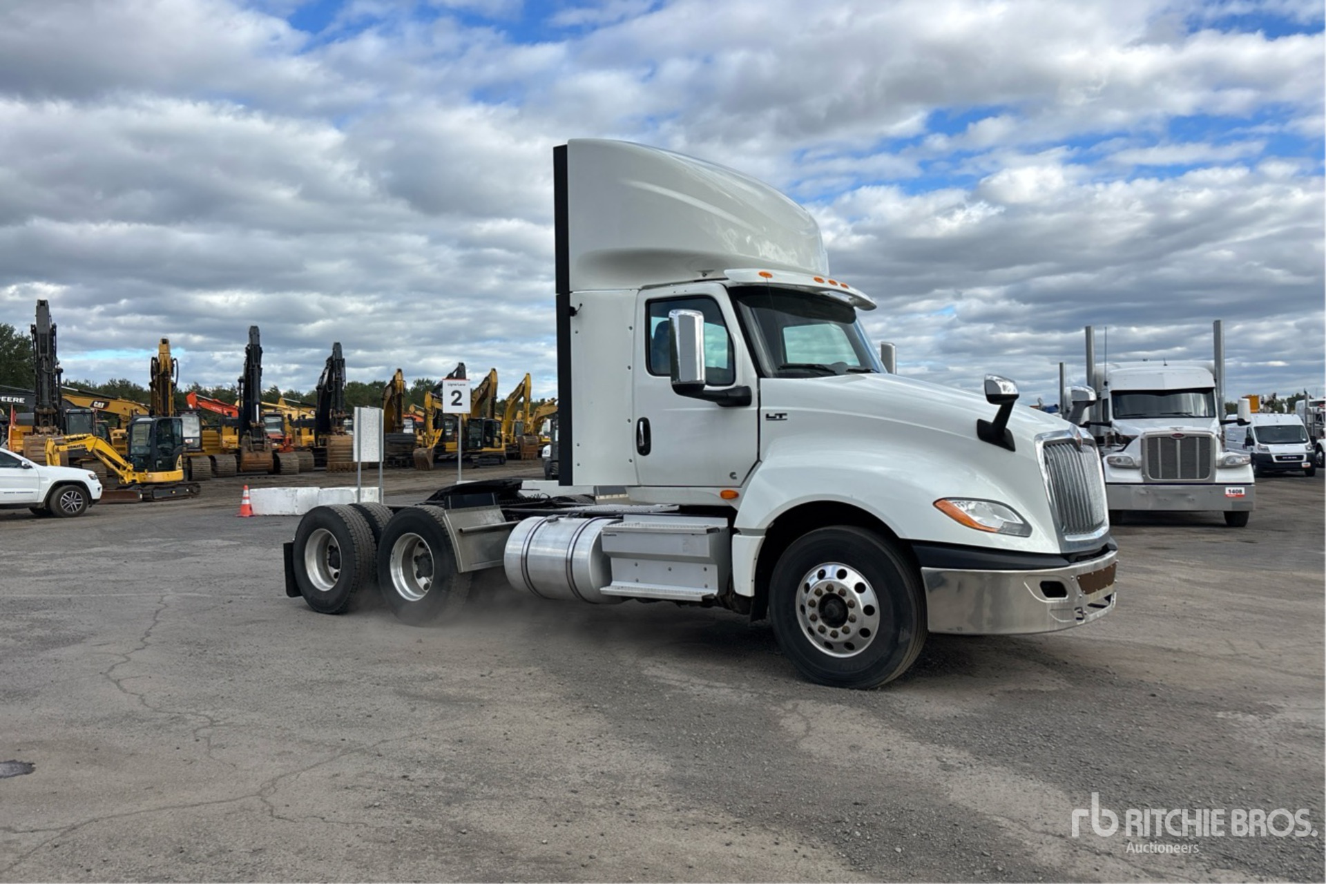 2019 International LT625