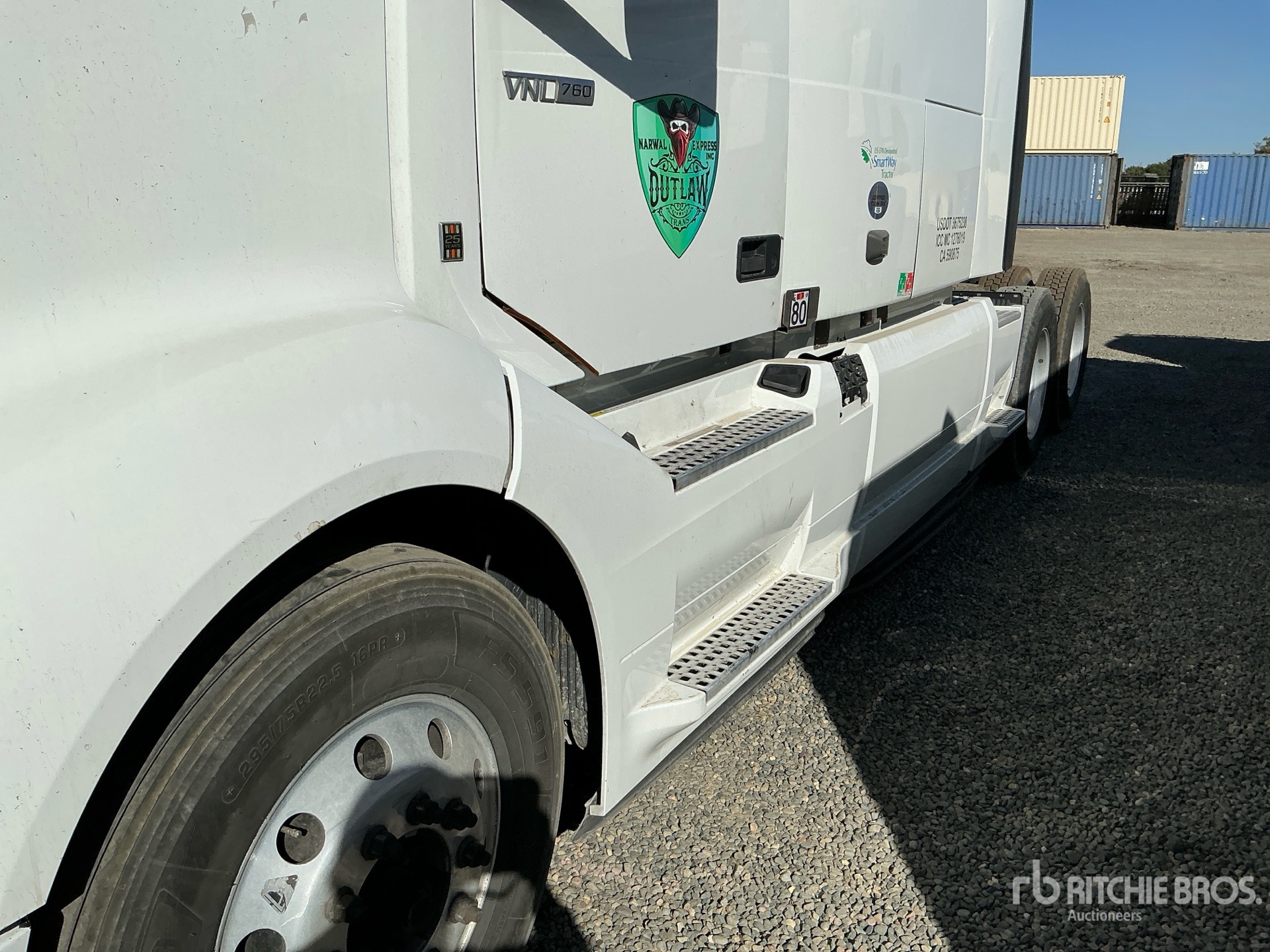 2022 Volvo VNL760