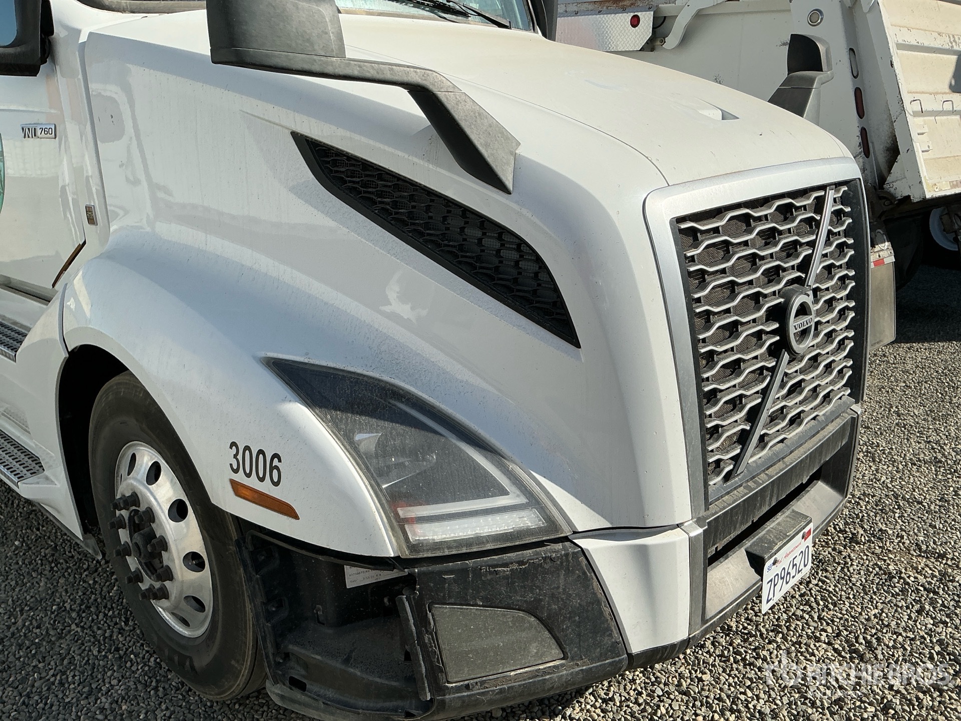 2022 Volvo VNL760