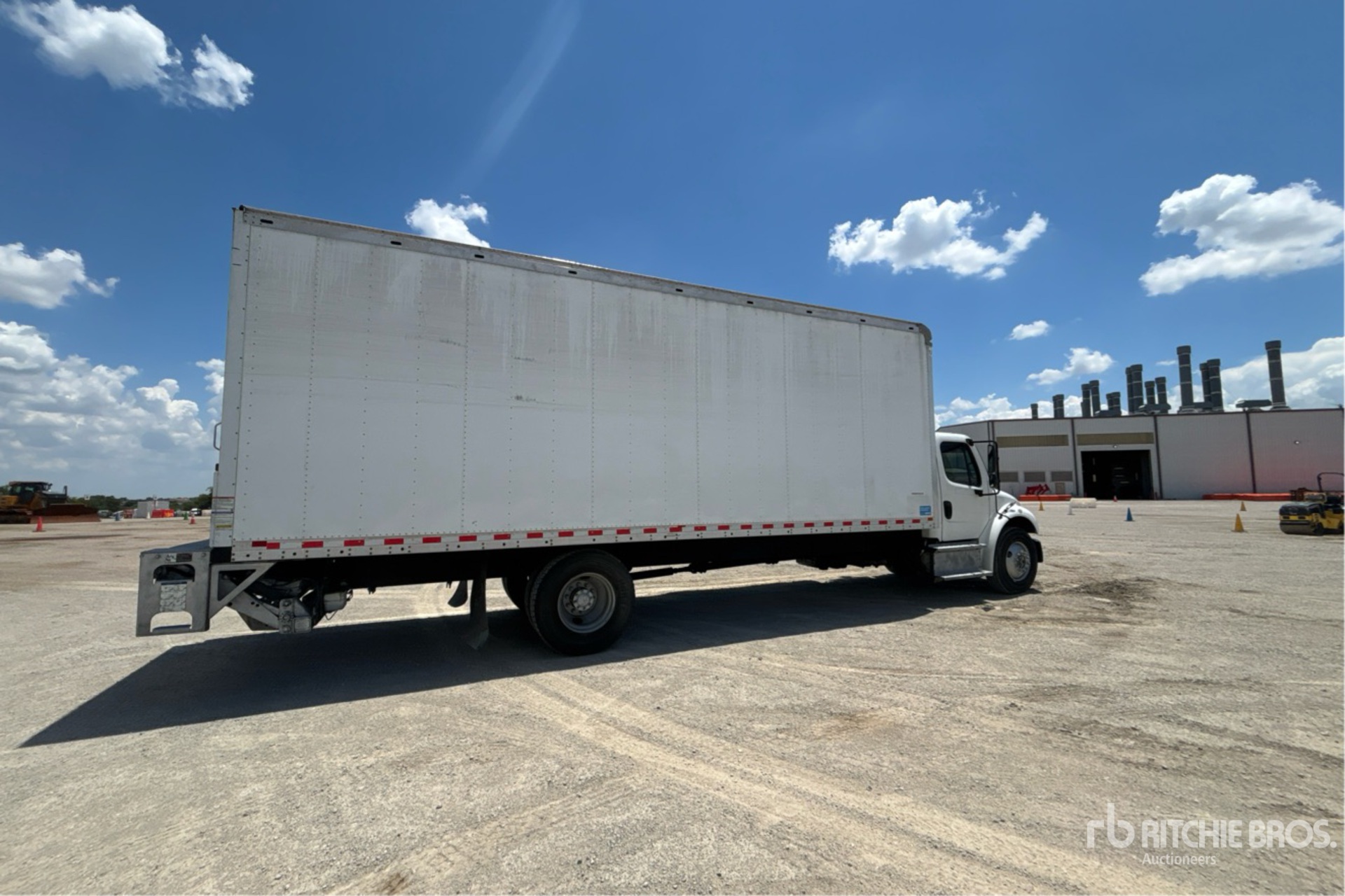 2019 Freightliner M2 106