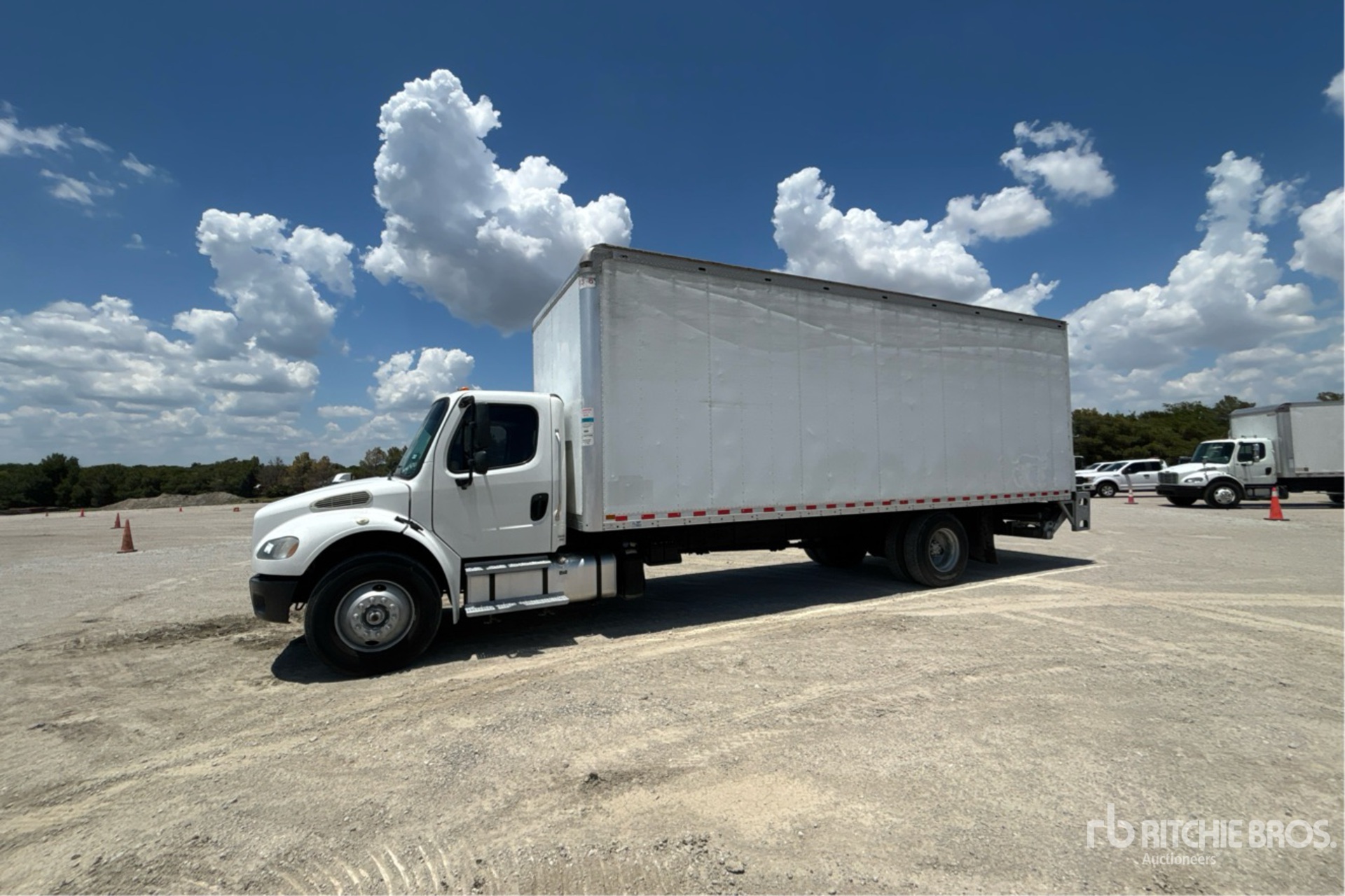2019 Freightliner M2 106