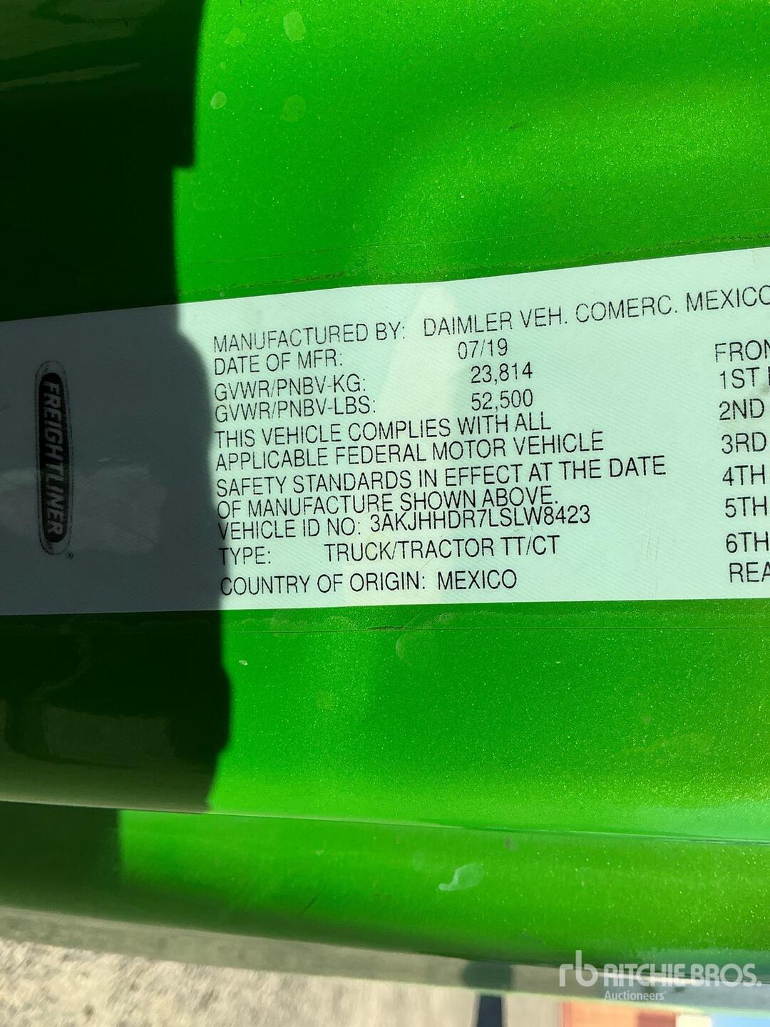 2020 Freightliner CASCADIA 126