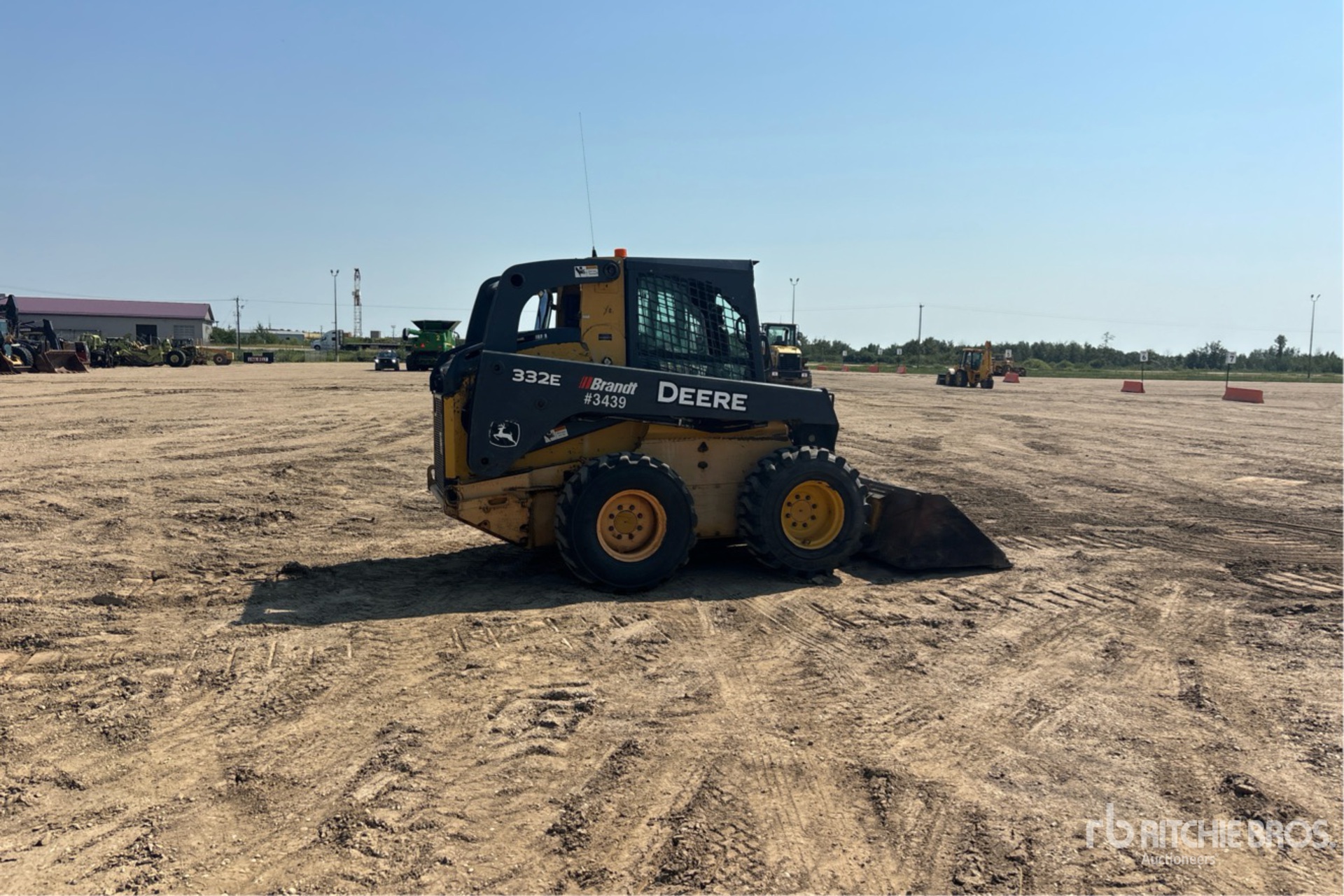 2014 John Deere 332E