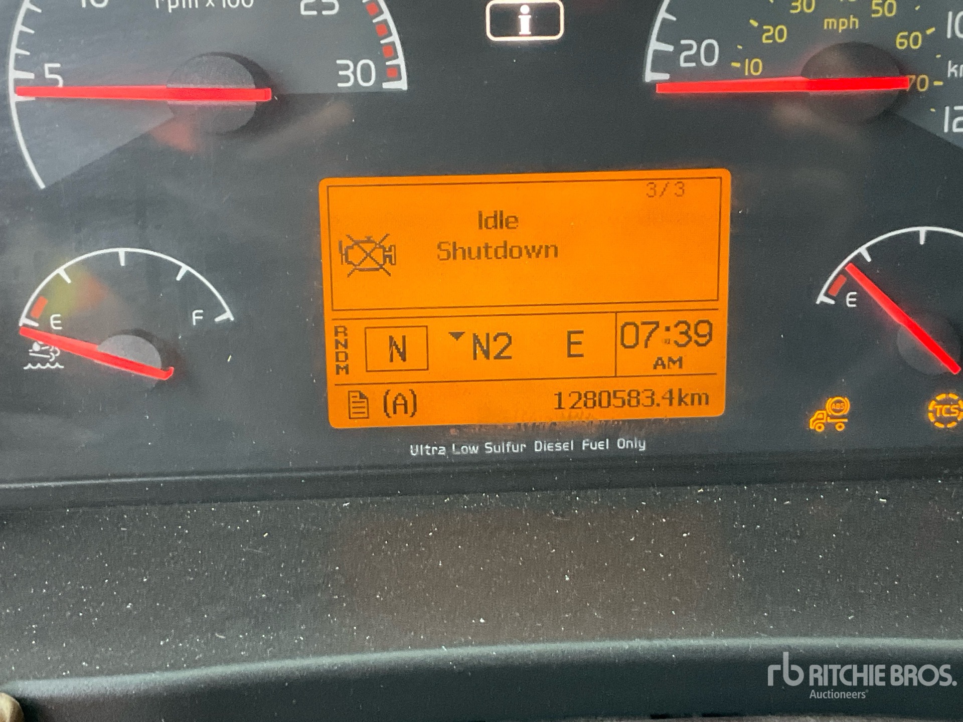 2015 Volvo VNL