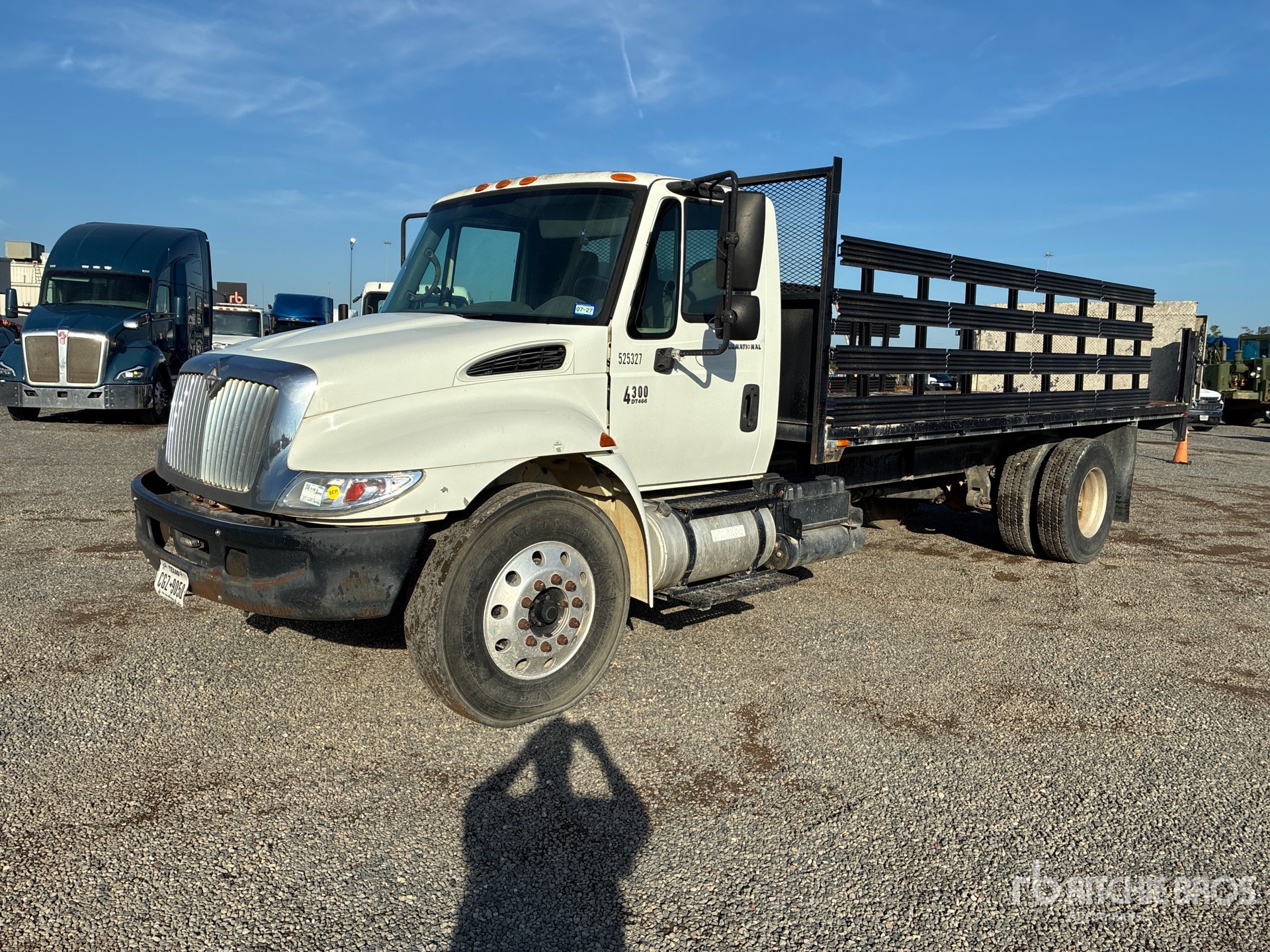 Photo of 2008 International 4300