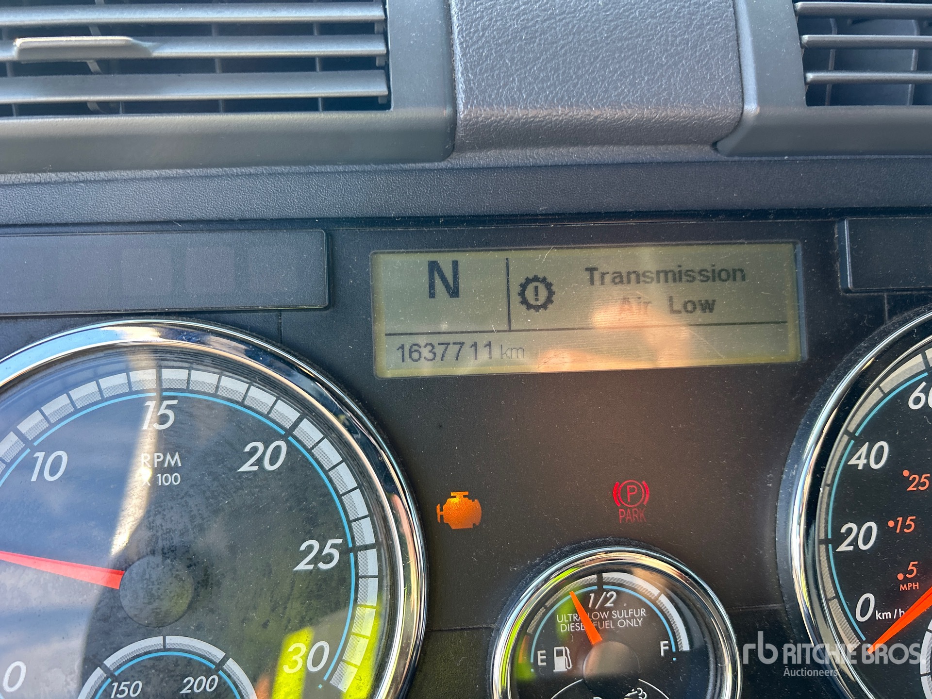 2017 Freightliner CASCADIA 125