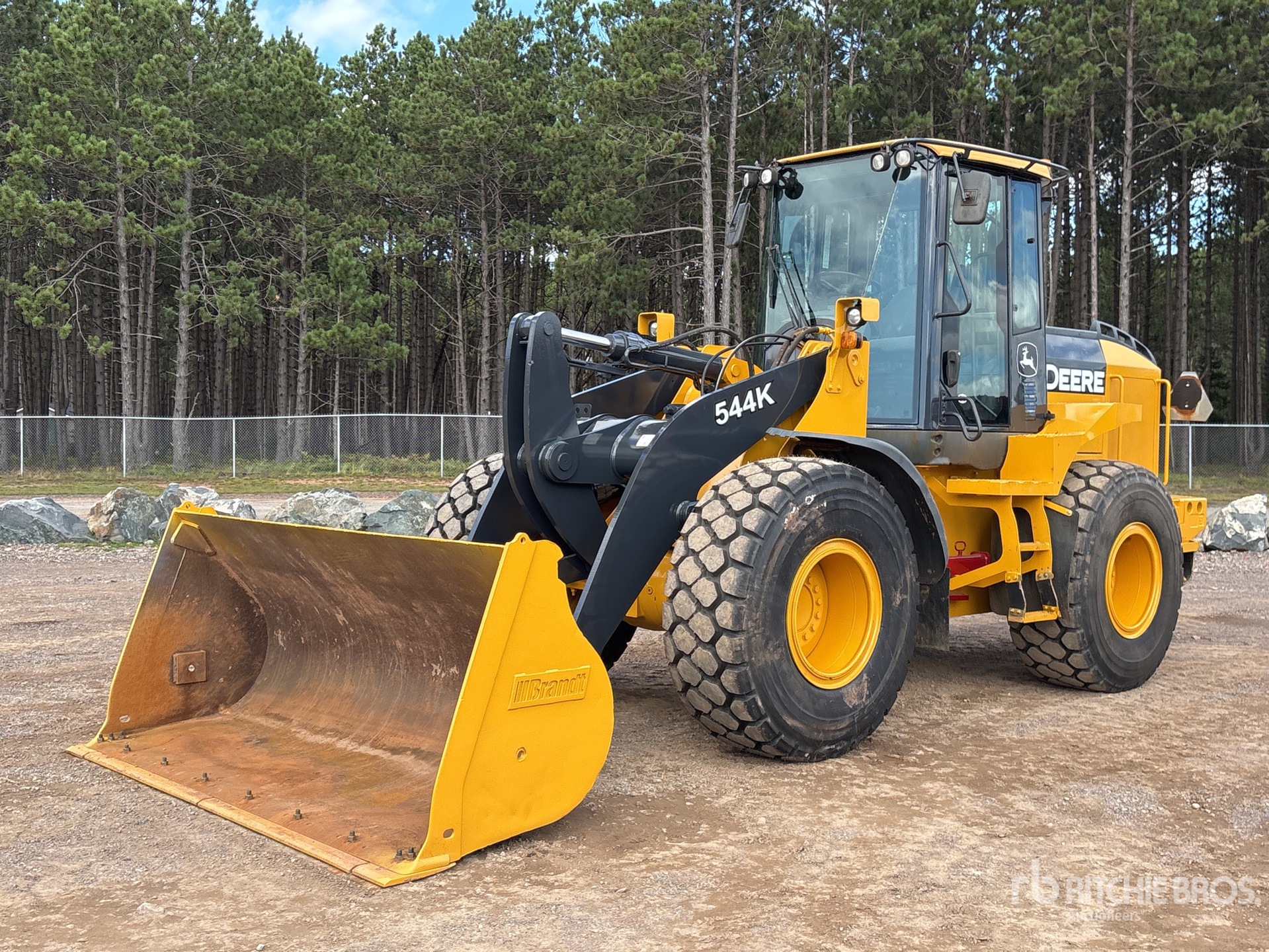 Photo of 2016 John Deere 544K