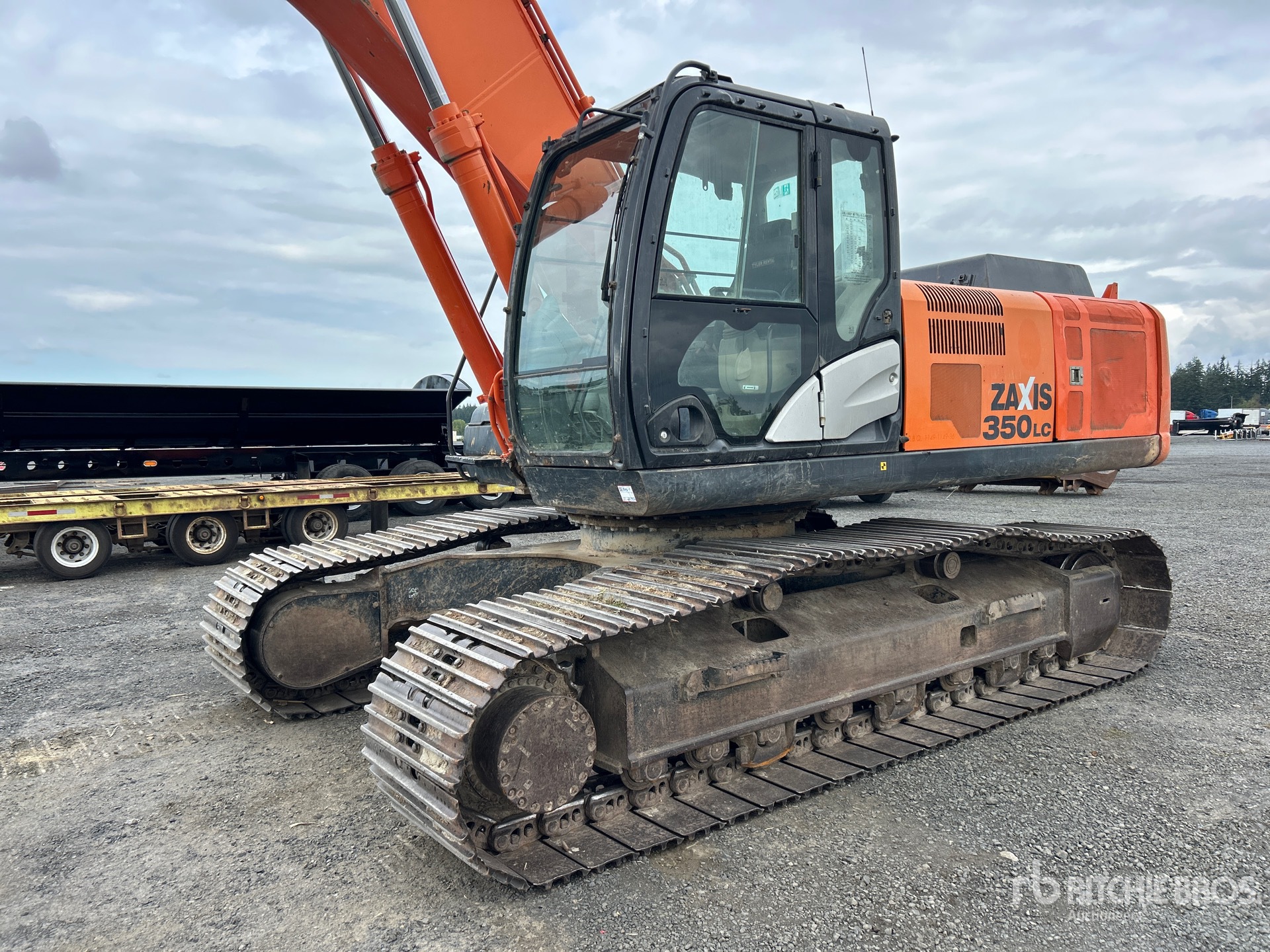2013 Hitachi ZX350LC--5
