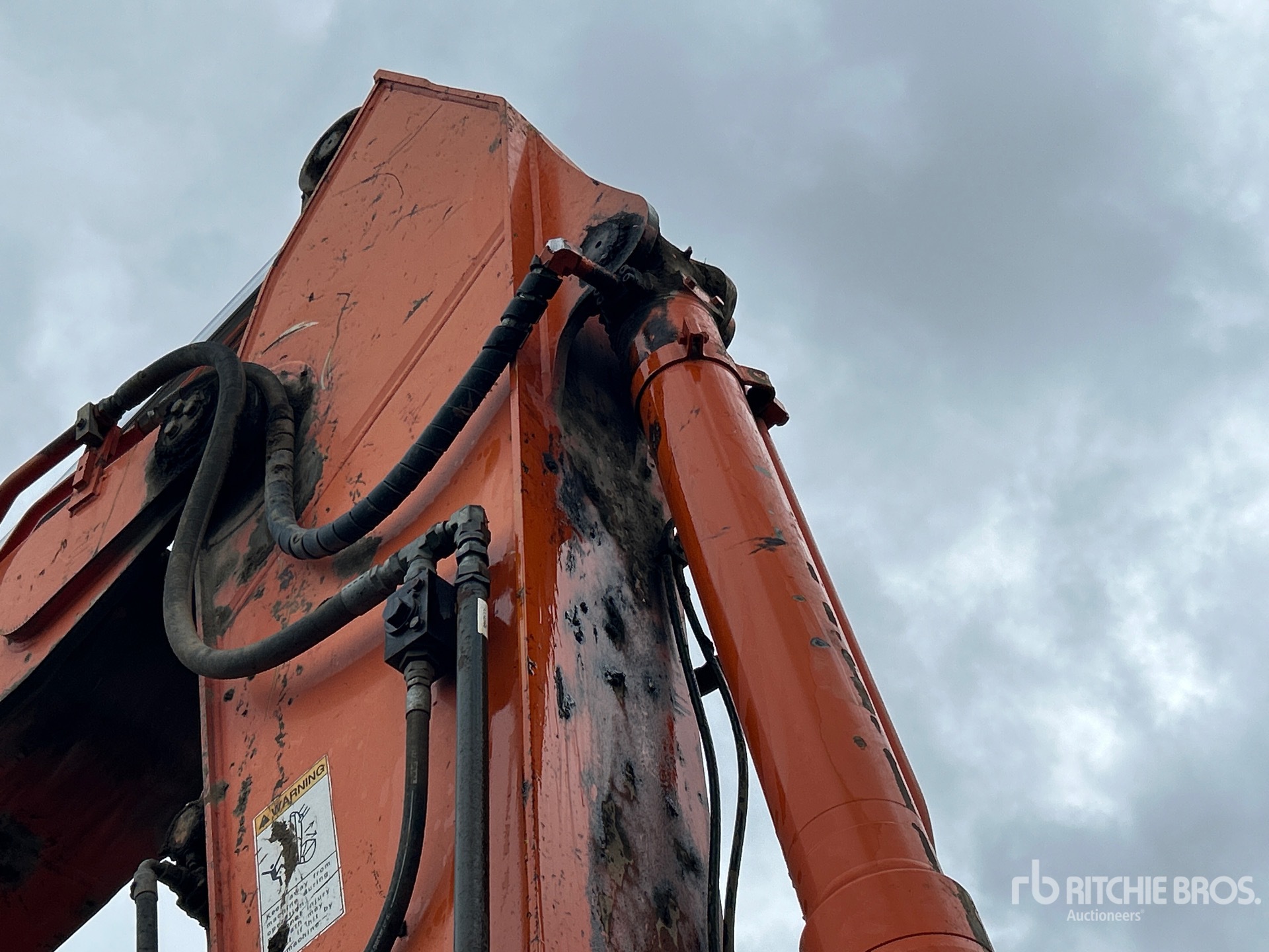2013 Hitachi ZX350LC--5