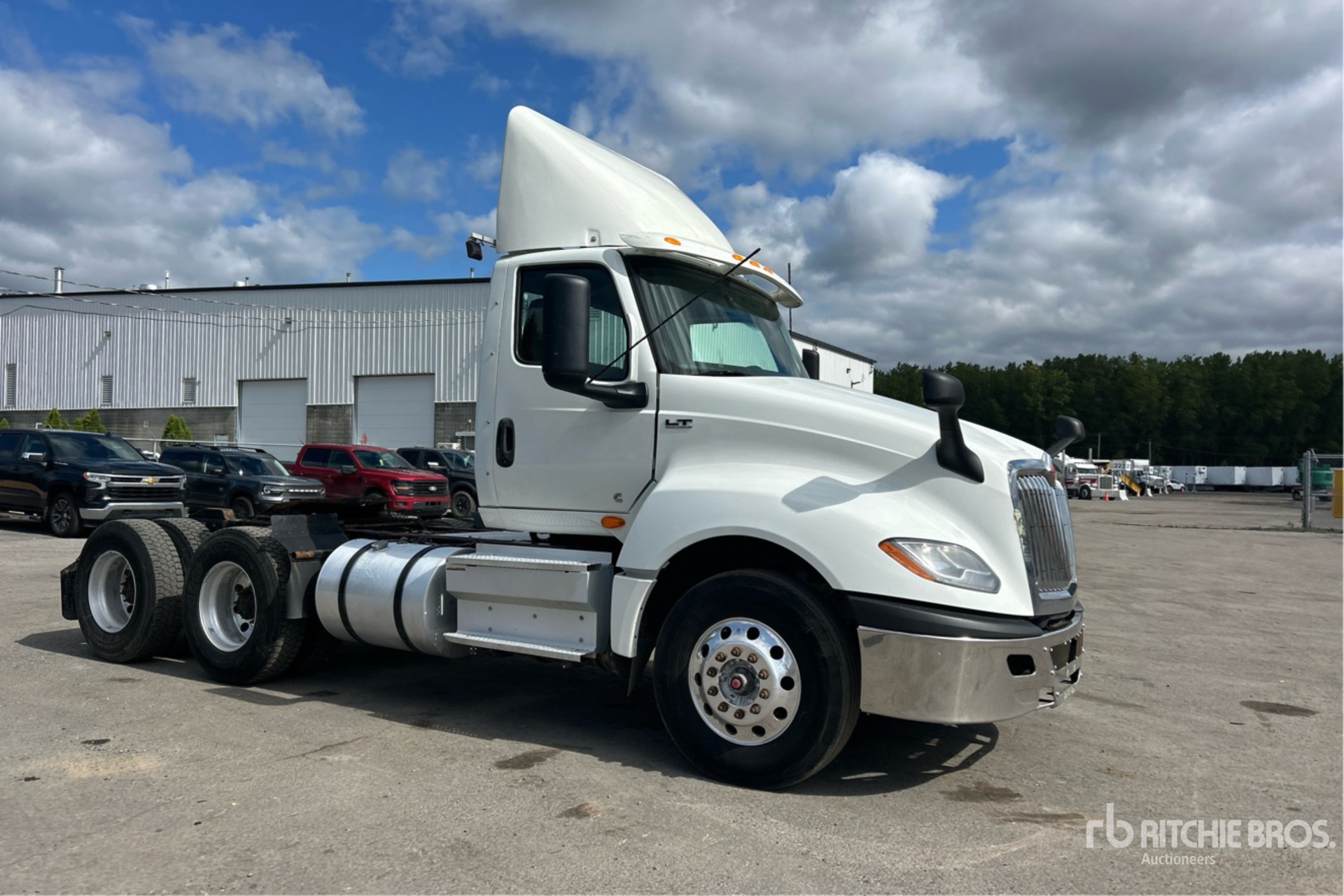 2020 International LT625