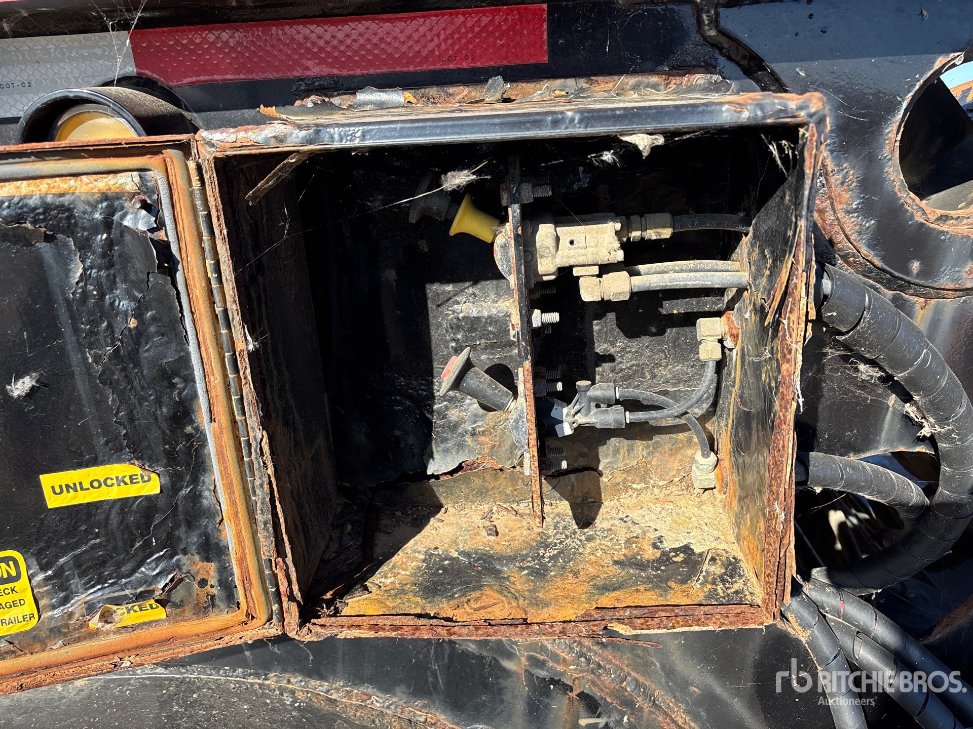 Knight Heavy Haul Trailer Hydraulic Fo ...