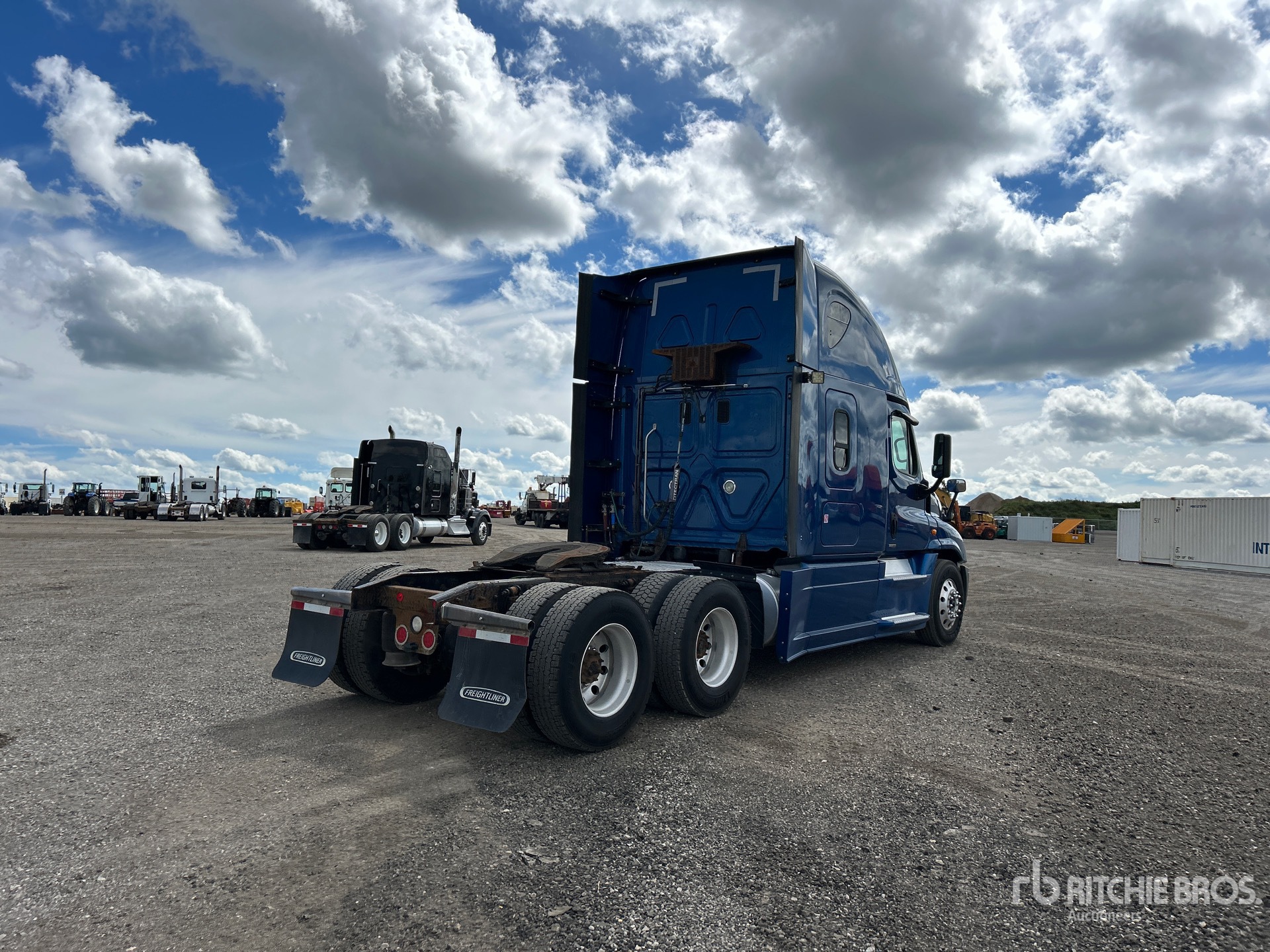 2016 Freightliner CASCADIA 125