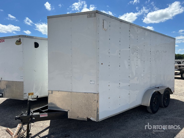 2023 Commander Enclosed Trailer