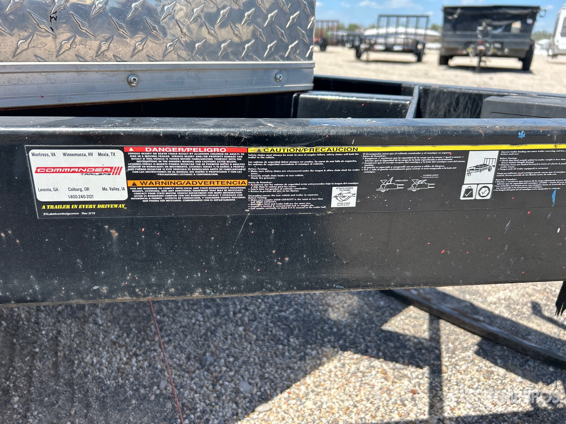 2023 Commander 17 FT T/A