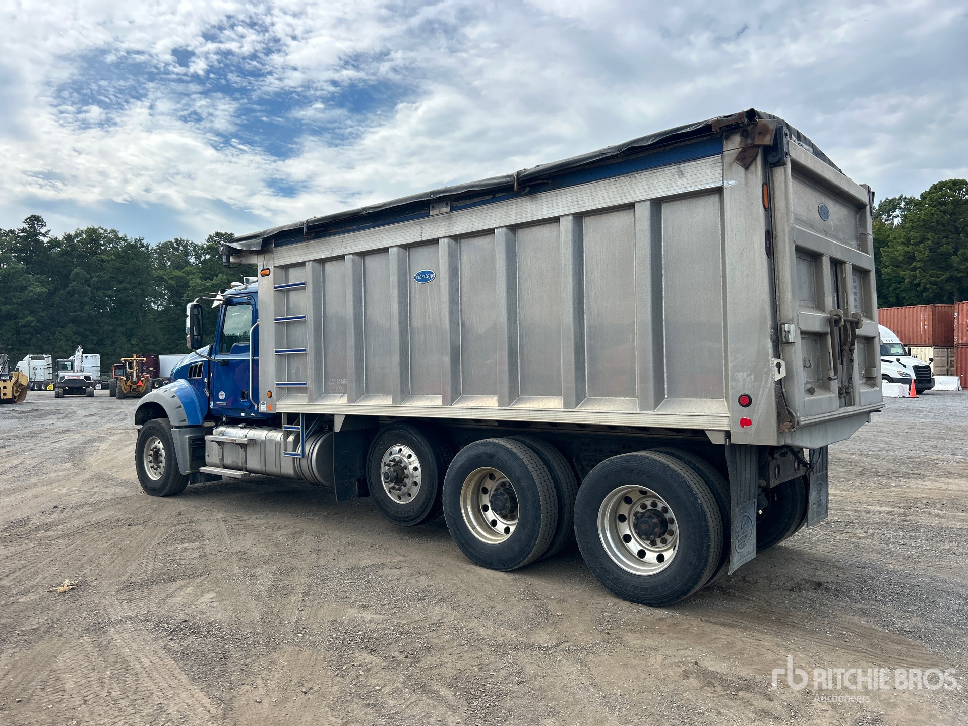 2020 Mack GRANITE