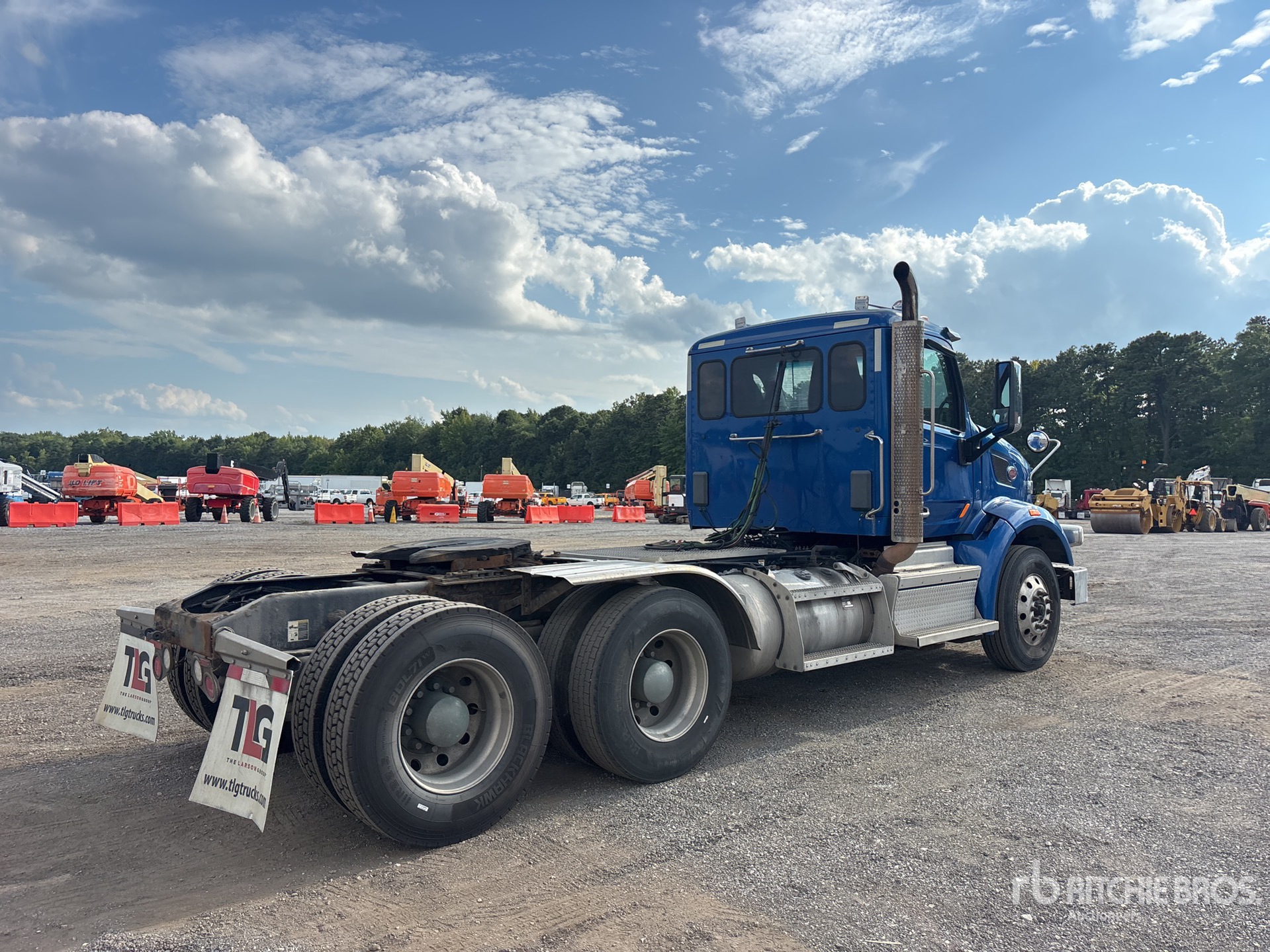 2020 Peterbilt 567