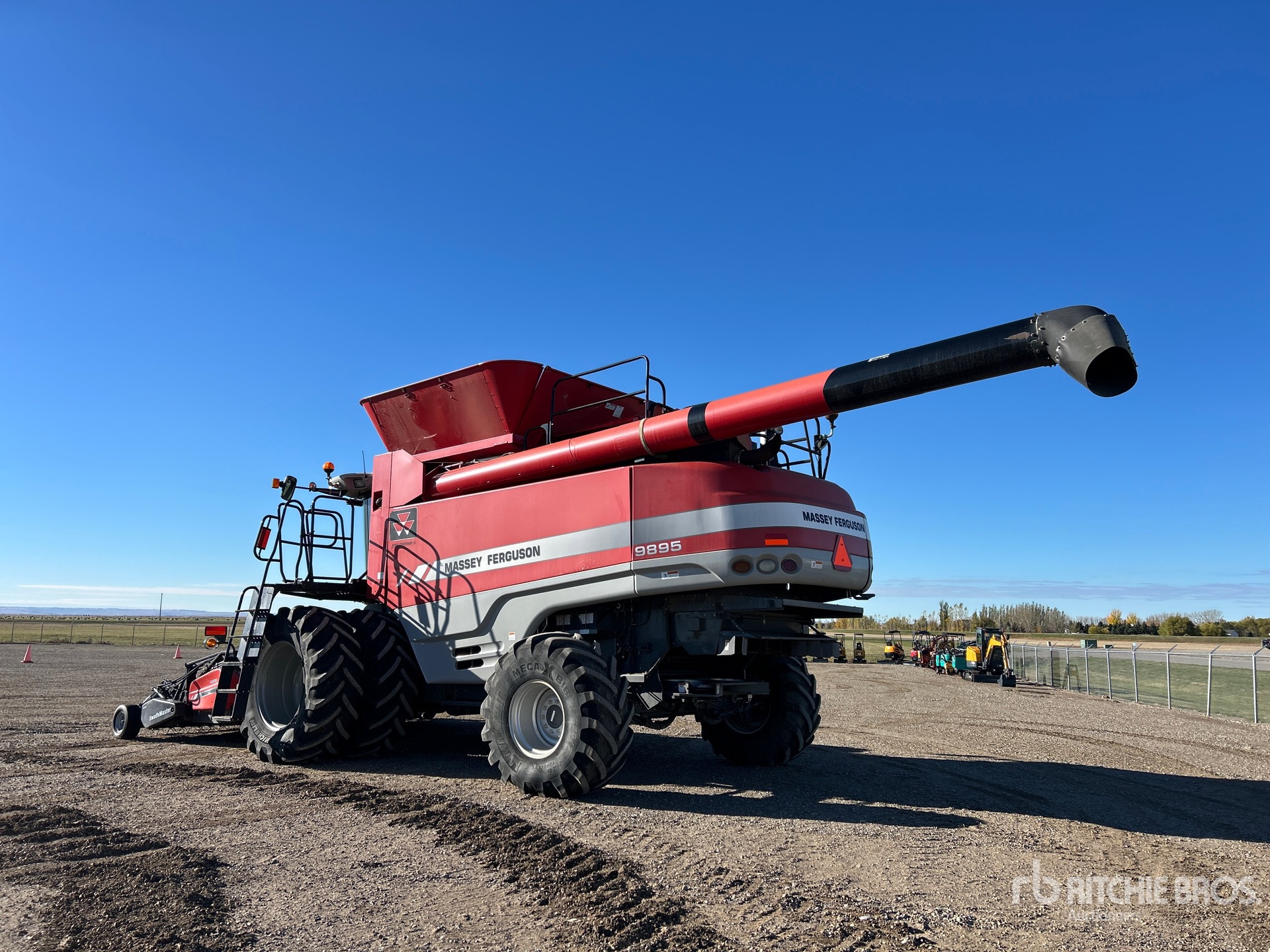2007 Massey Ferguson 9895
