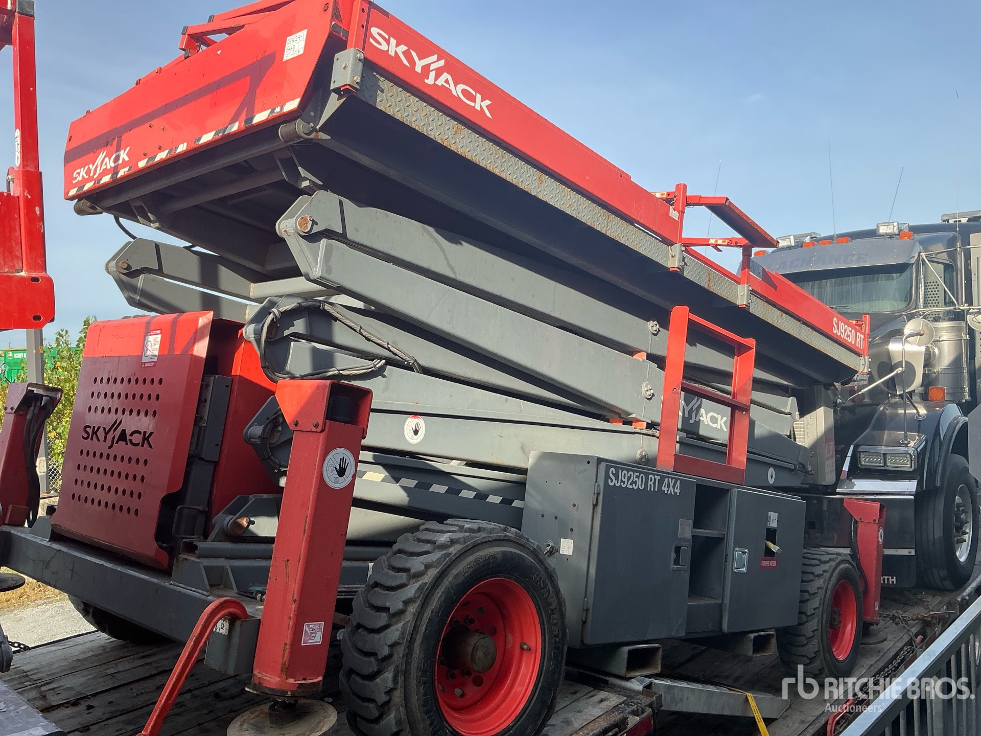 Photo of 2018 Skyjack SJ9250RT