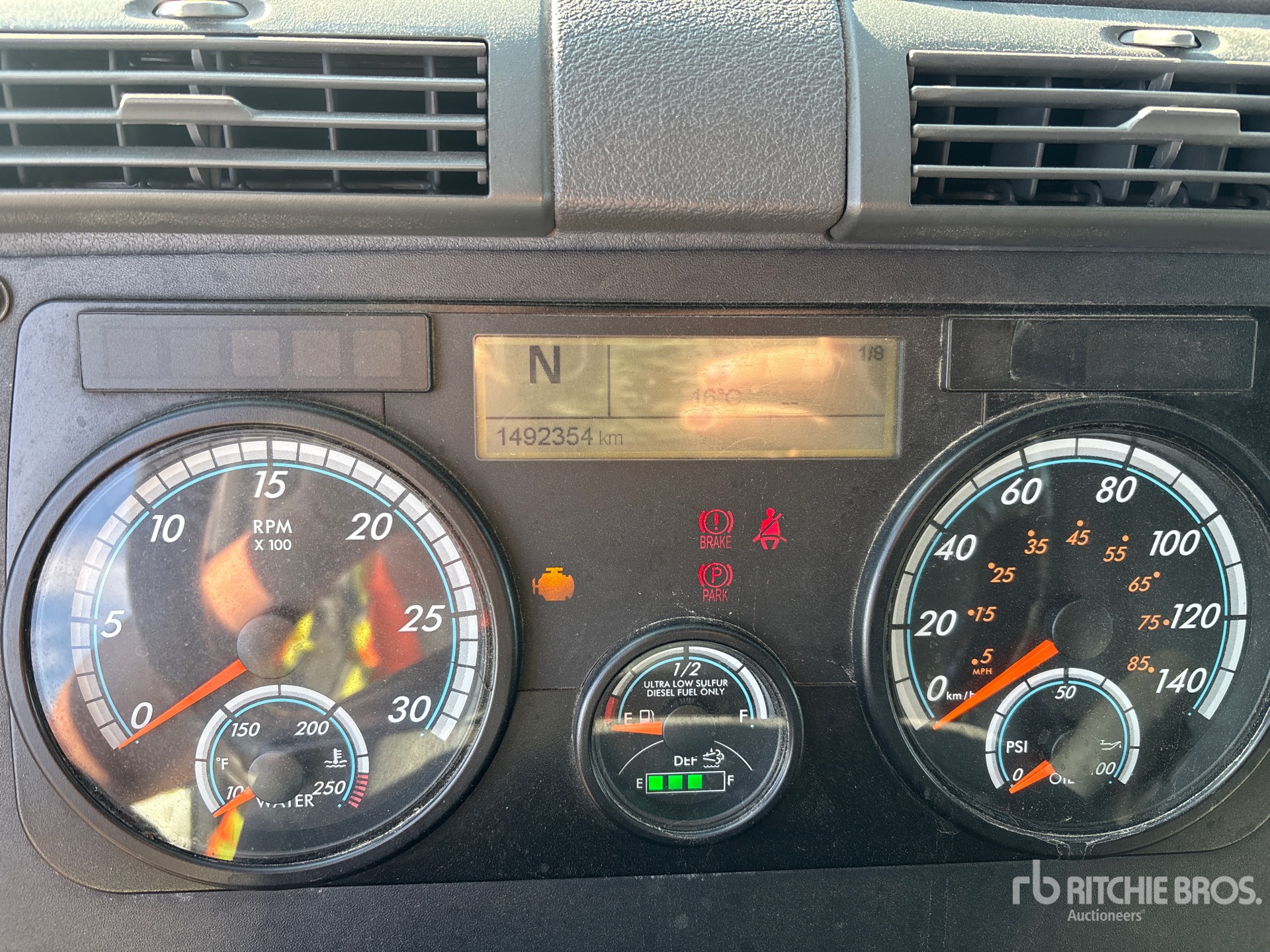 2016 Freightliner CASCADIA 125