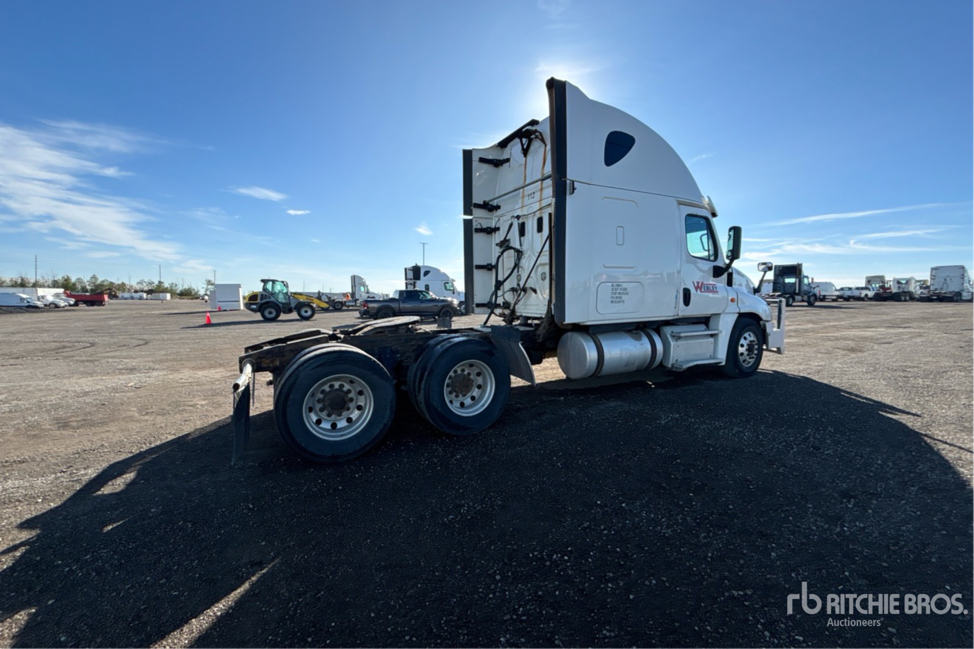 2016 Freightliner CASCADIA 125