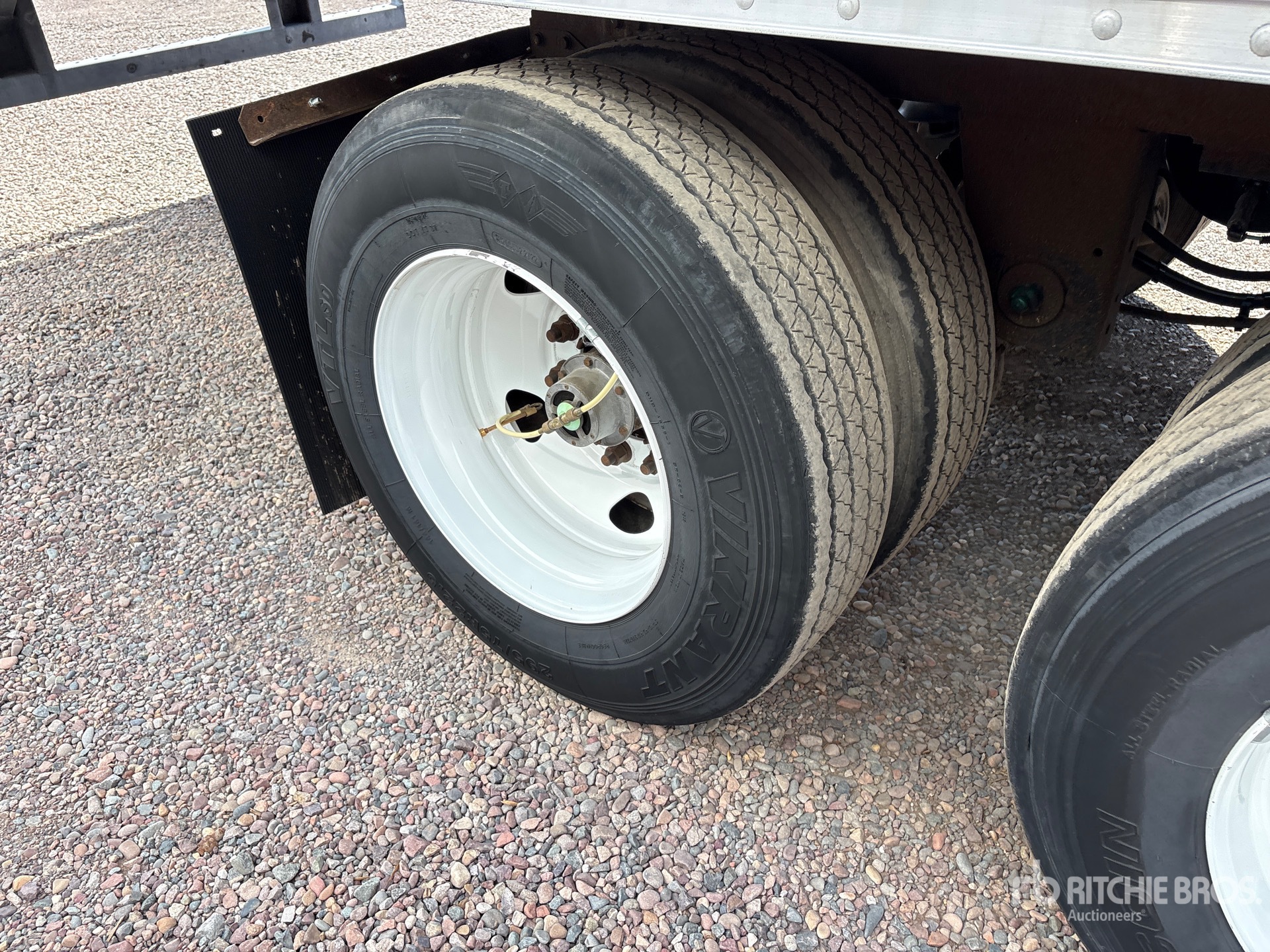 2016 Hyundai 53 ft x 102 in T/A