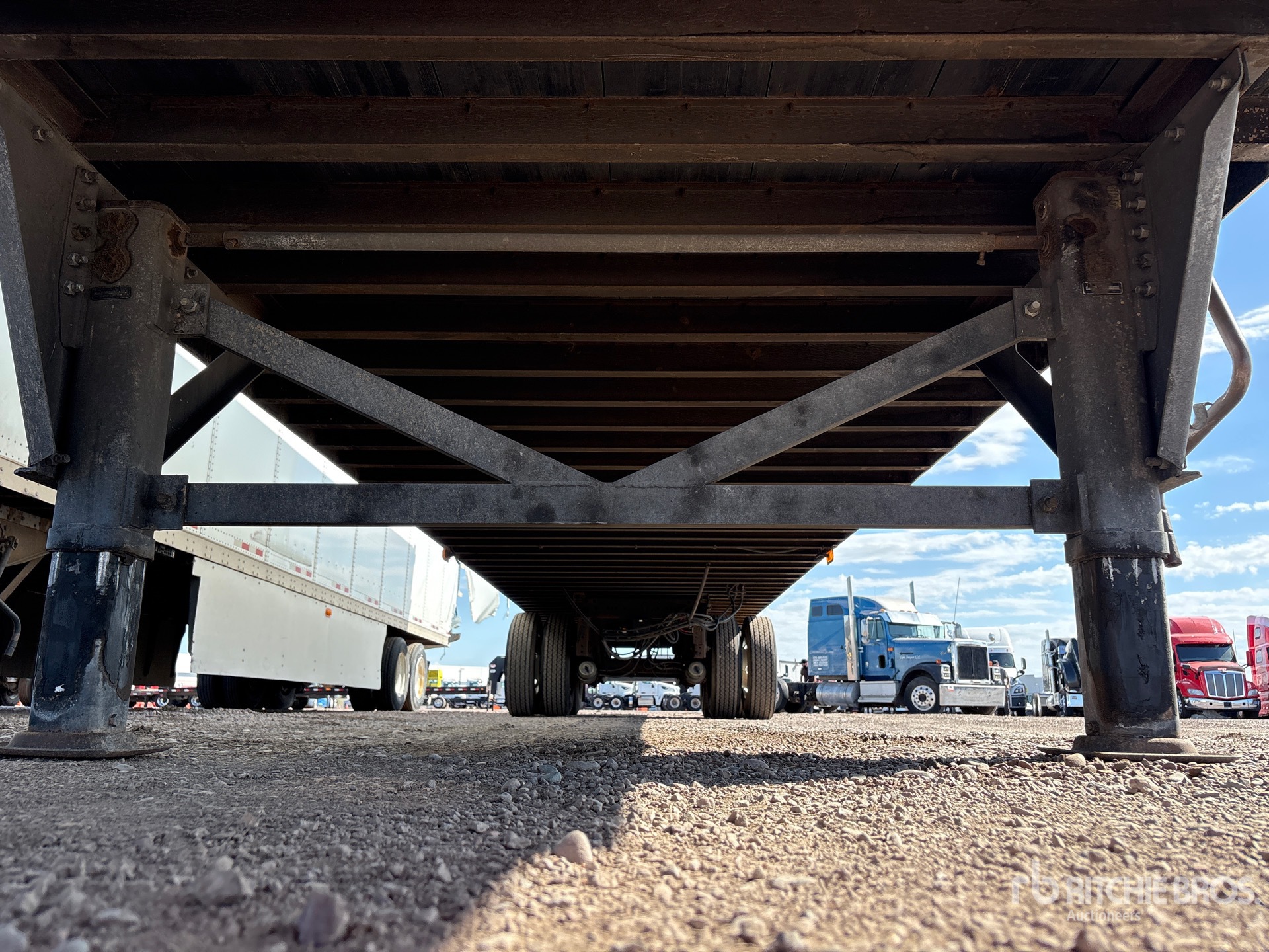 2016 Hyundai 53 ft x 102 in T/A