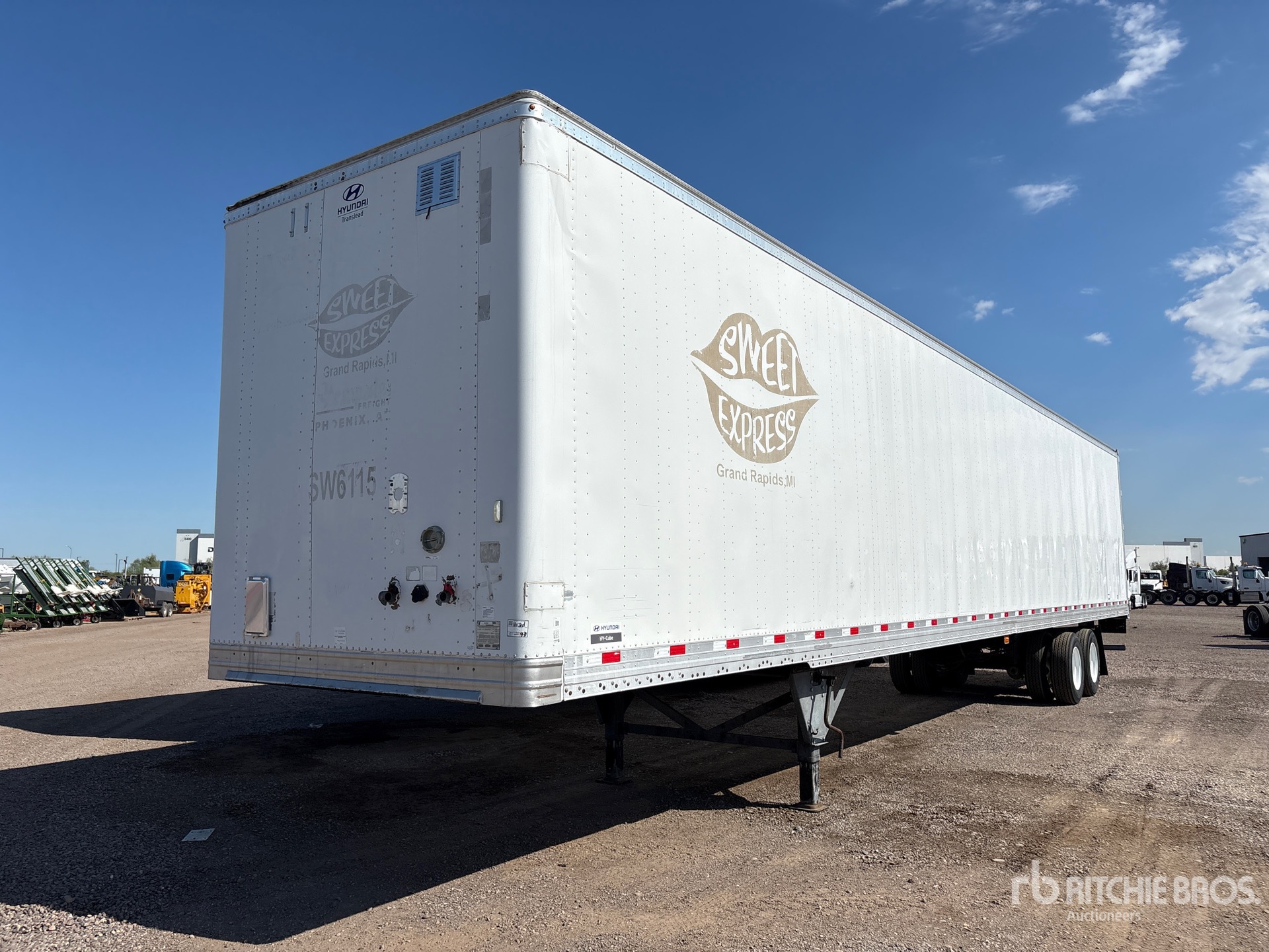 2016 Hyundai 53 ft x 102 in T/A