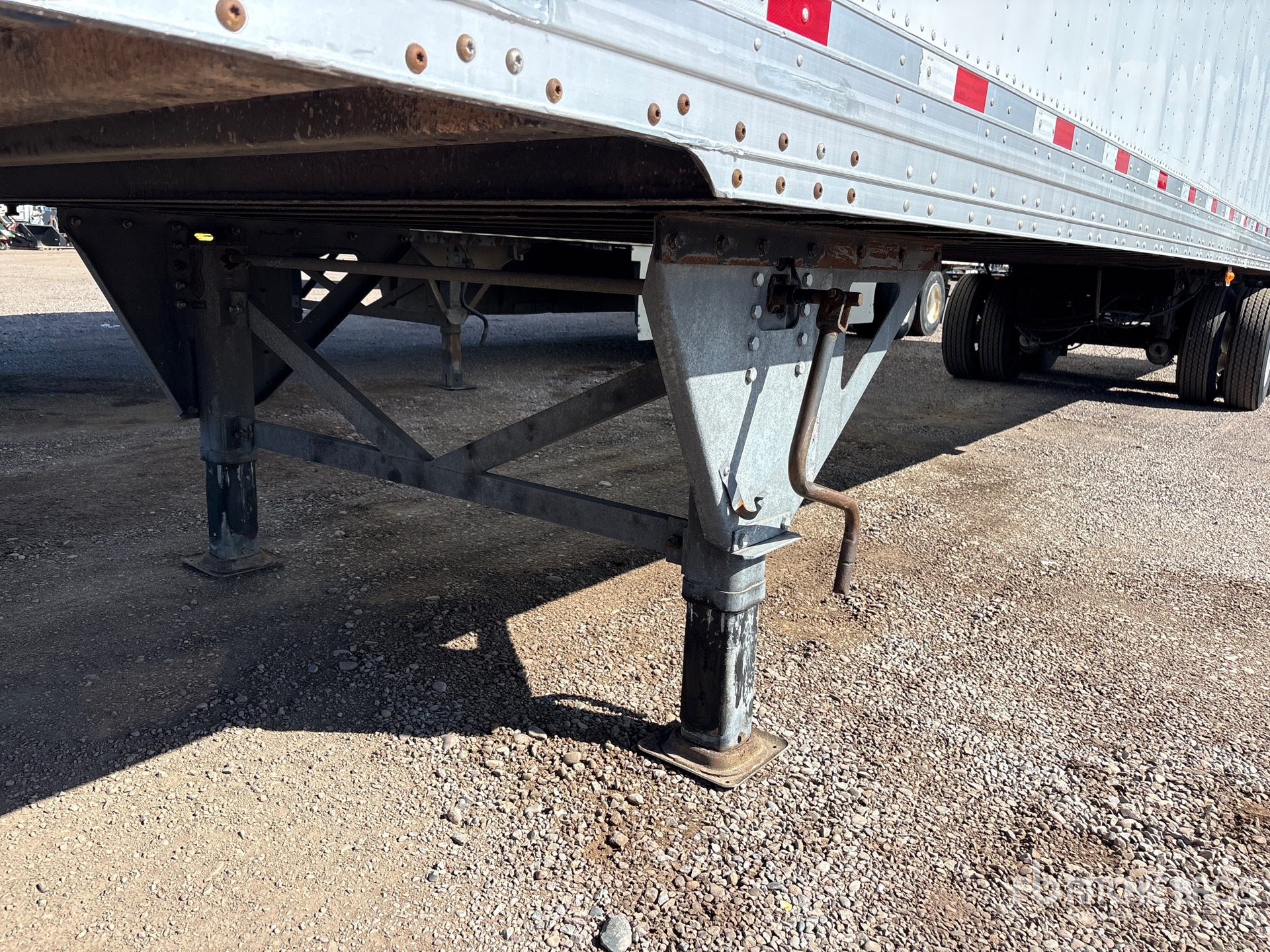 2016 Hyundai 53 ft x 102 in T/A