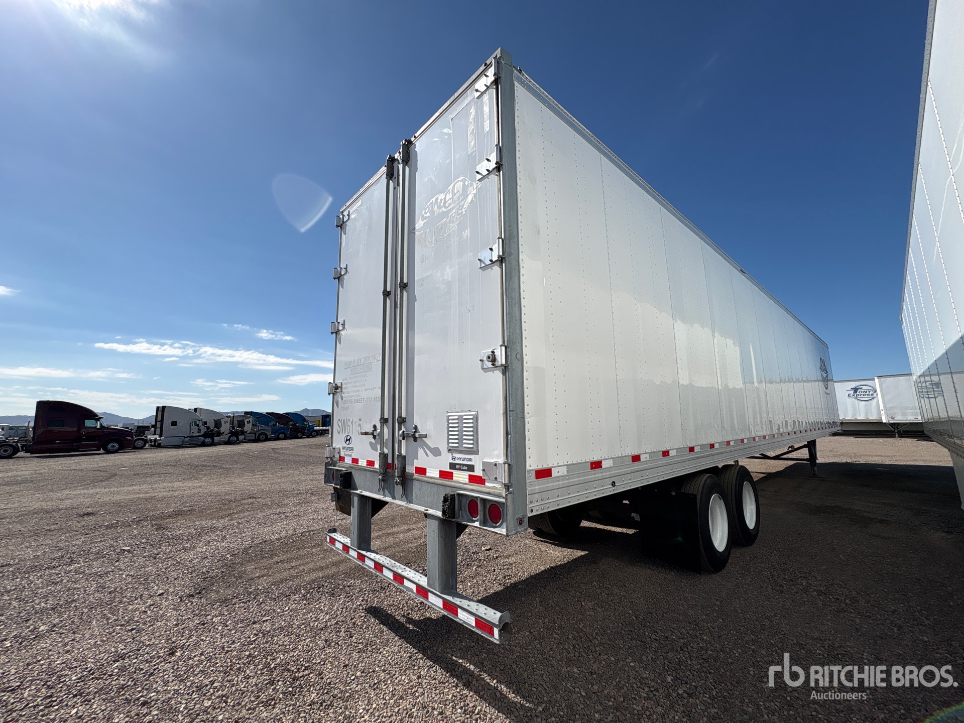 2016 Hyundai 53 ft x 102 in T/A