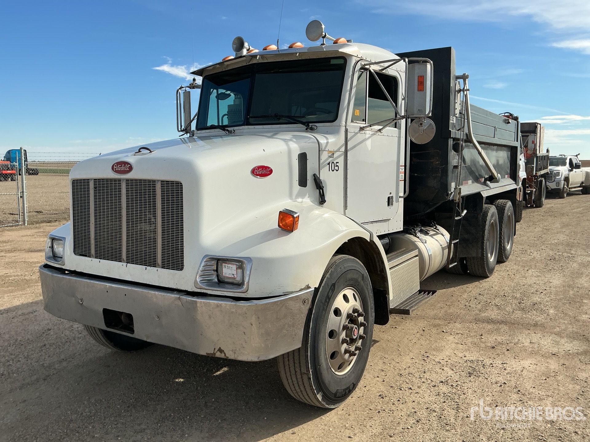 2003 Peterbilt 330