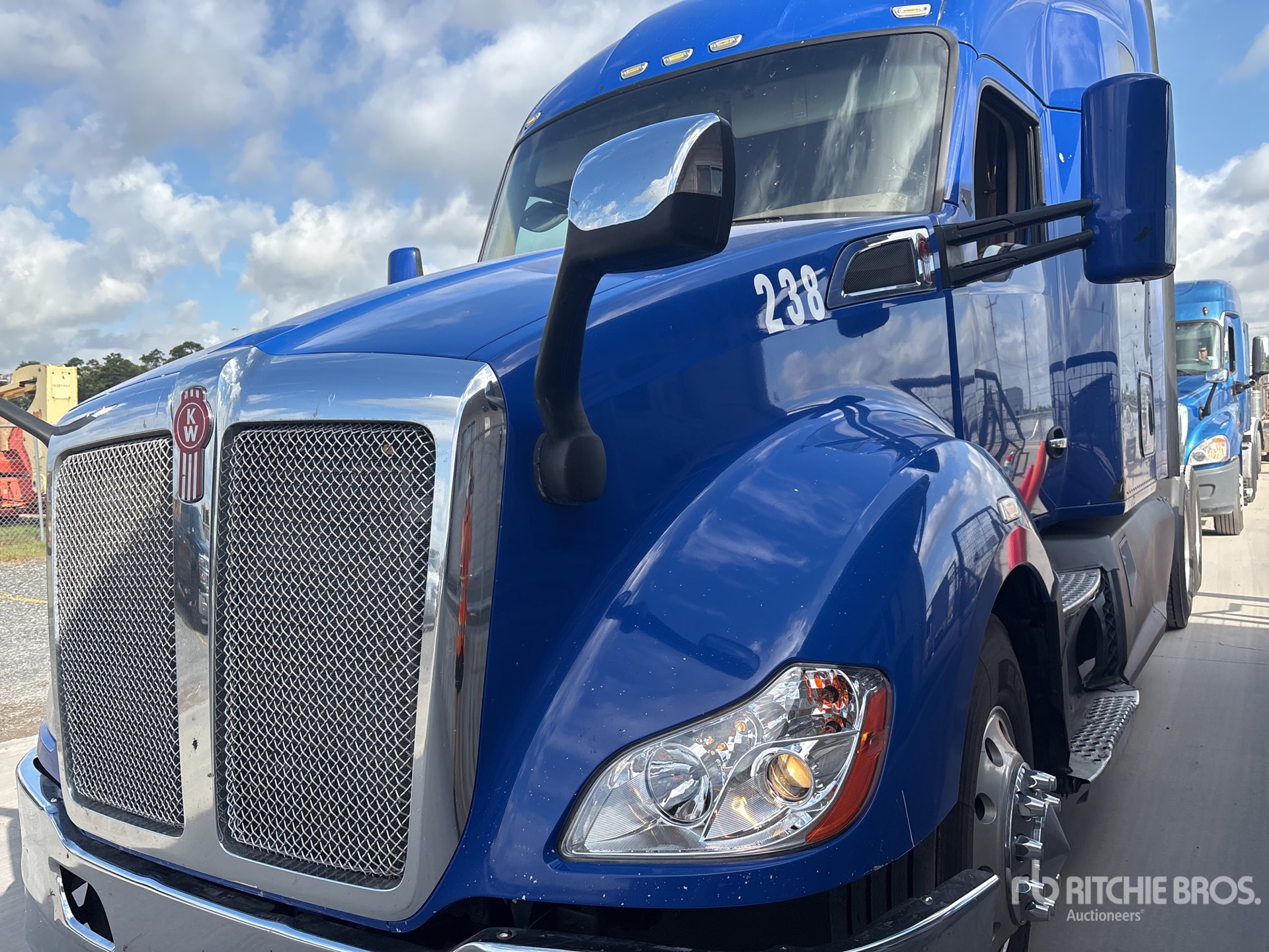2017 Kenworth T680