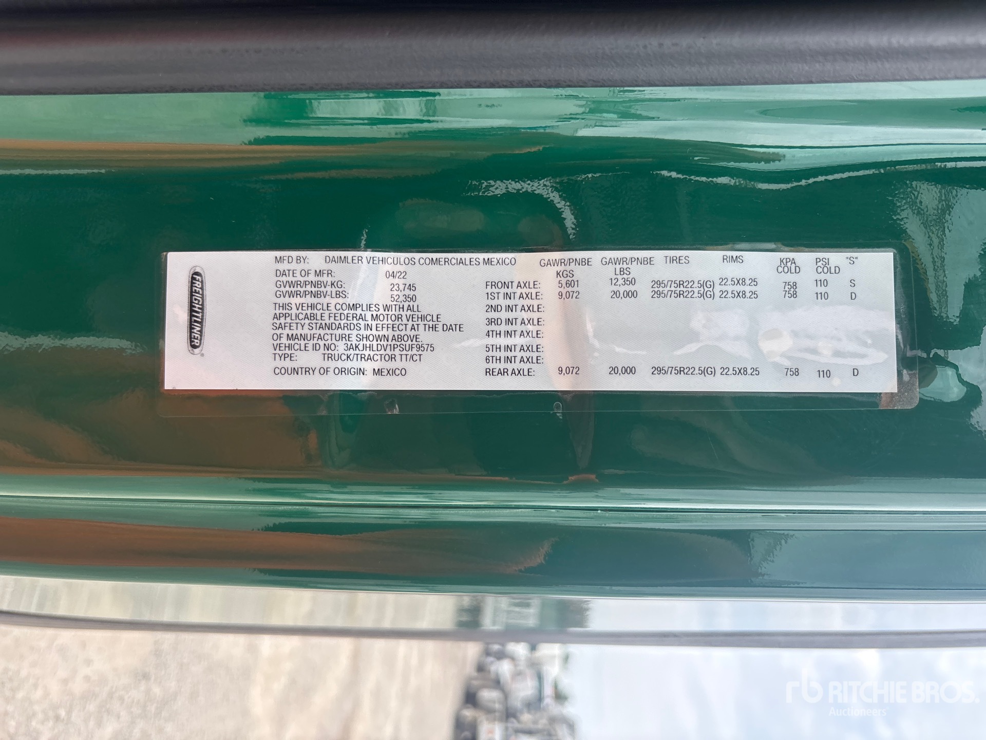 2023 Freightliner CASCADIA 126