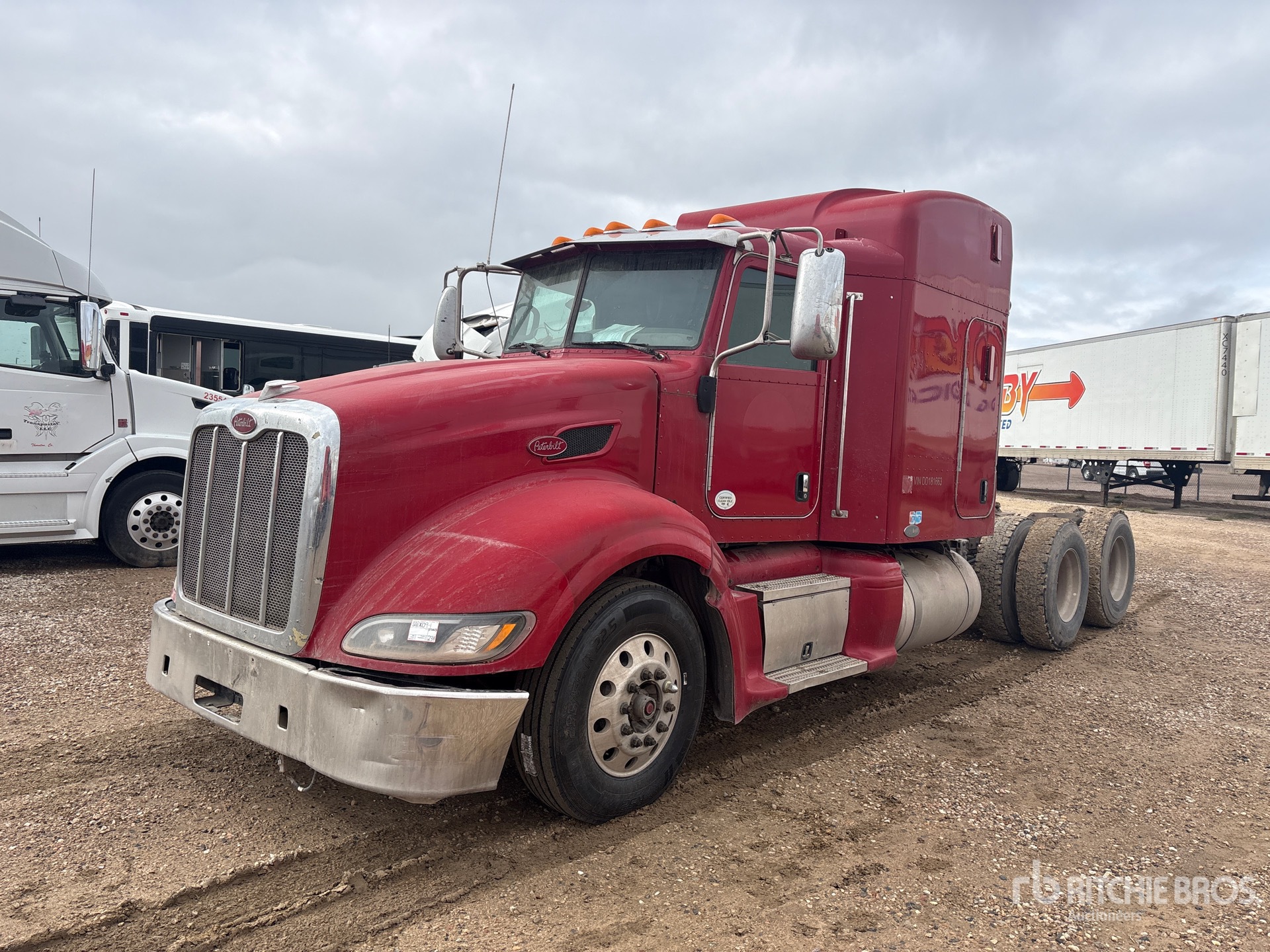Photo of 2013 Peterbilt 386