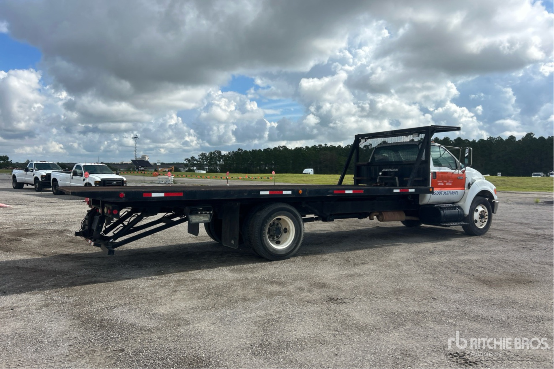 2006 Ford F-750