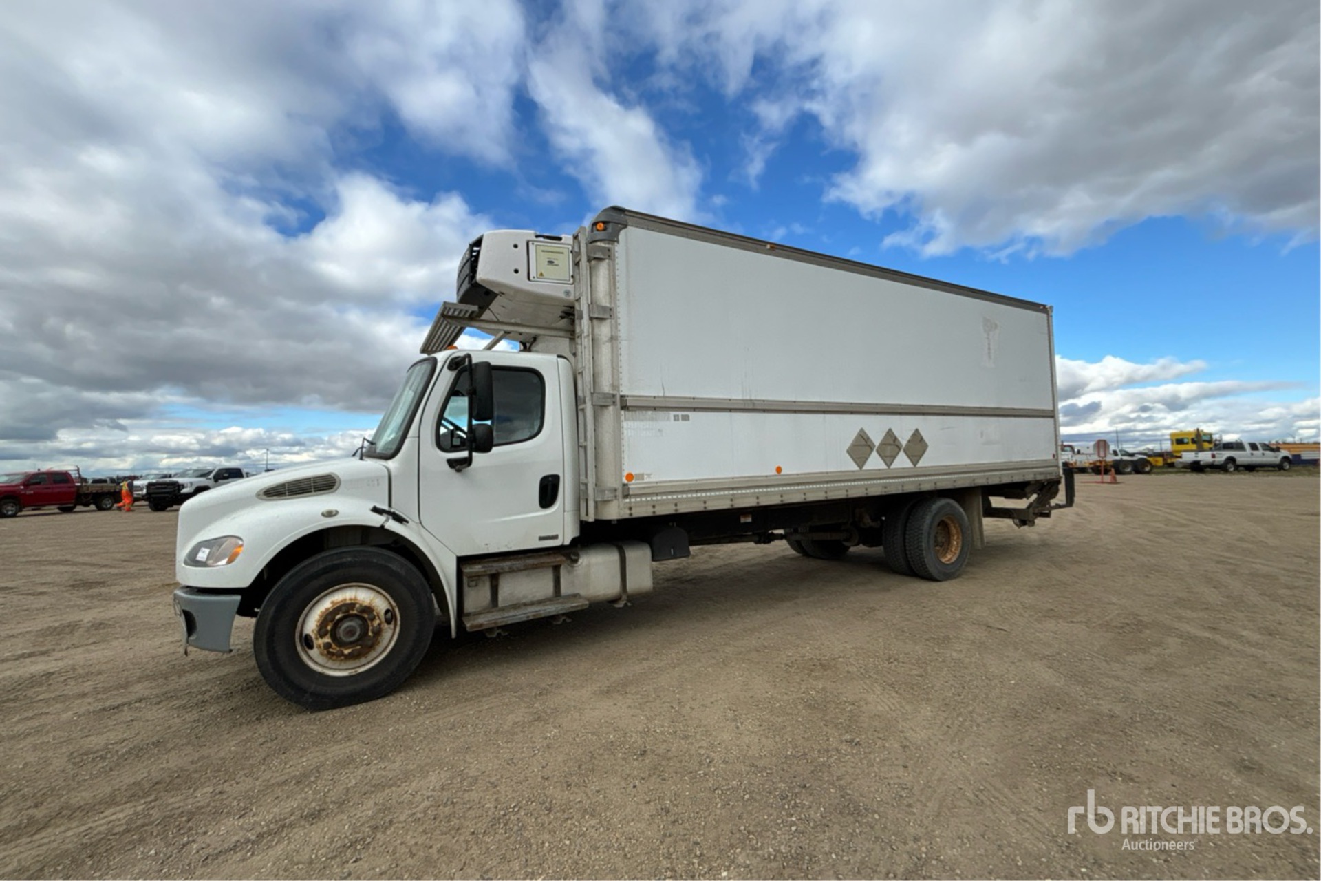 2011 Freightliner M2 106