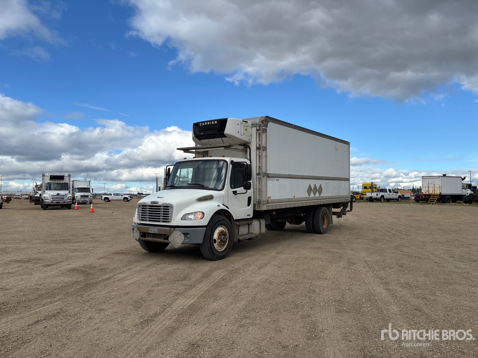 2011 Freightliner M2 106