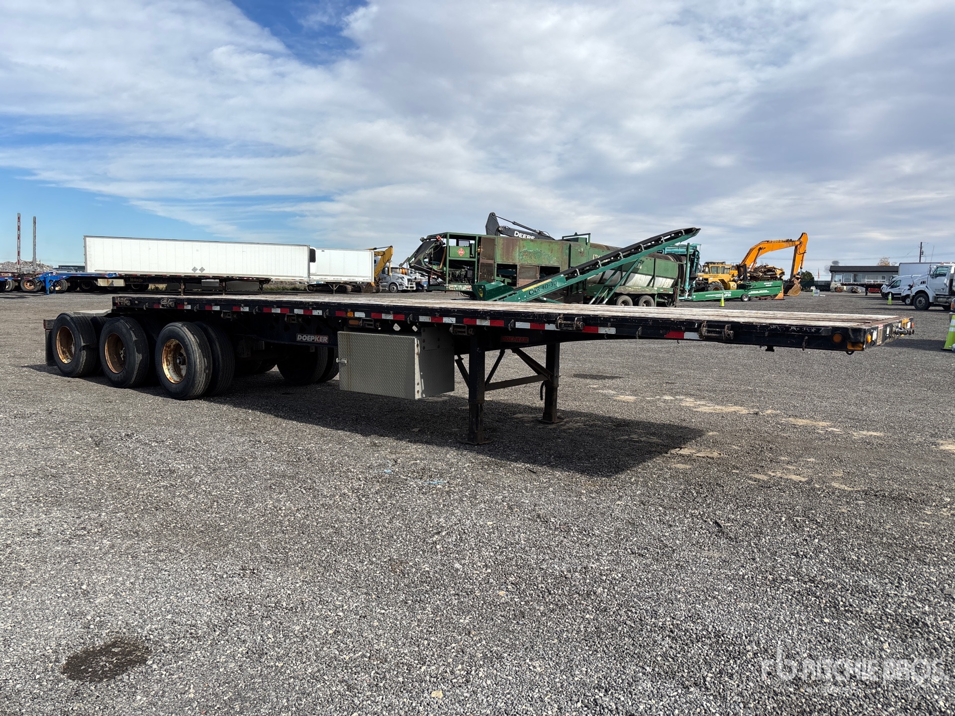 2014 Doepker 32 FT TRI/A SUPER B-TRAIN LEAD
