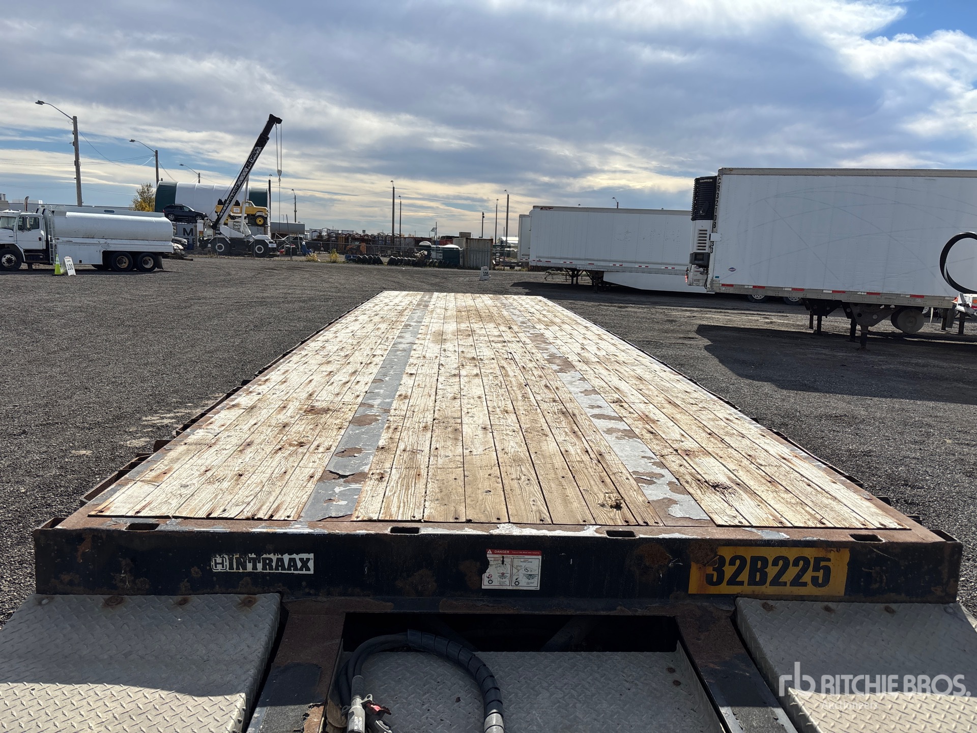 2014 Doepker 32 FT TRI/A SUPER B-TRAIN LEAD