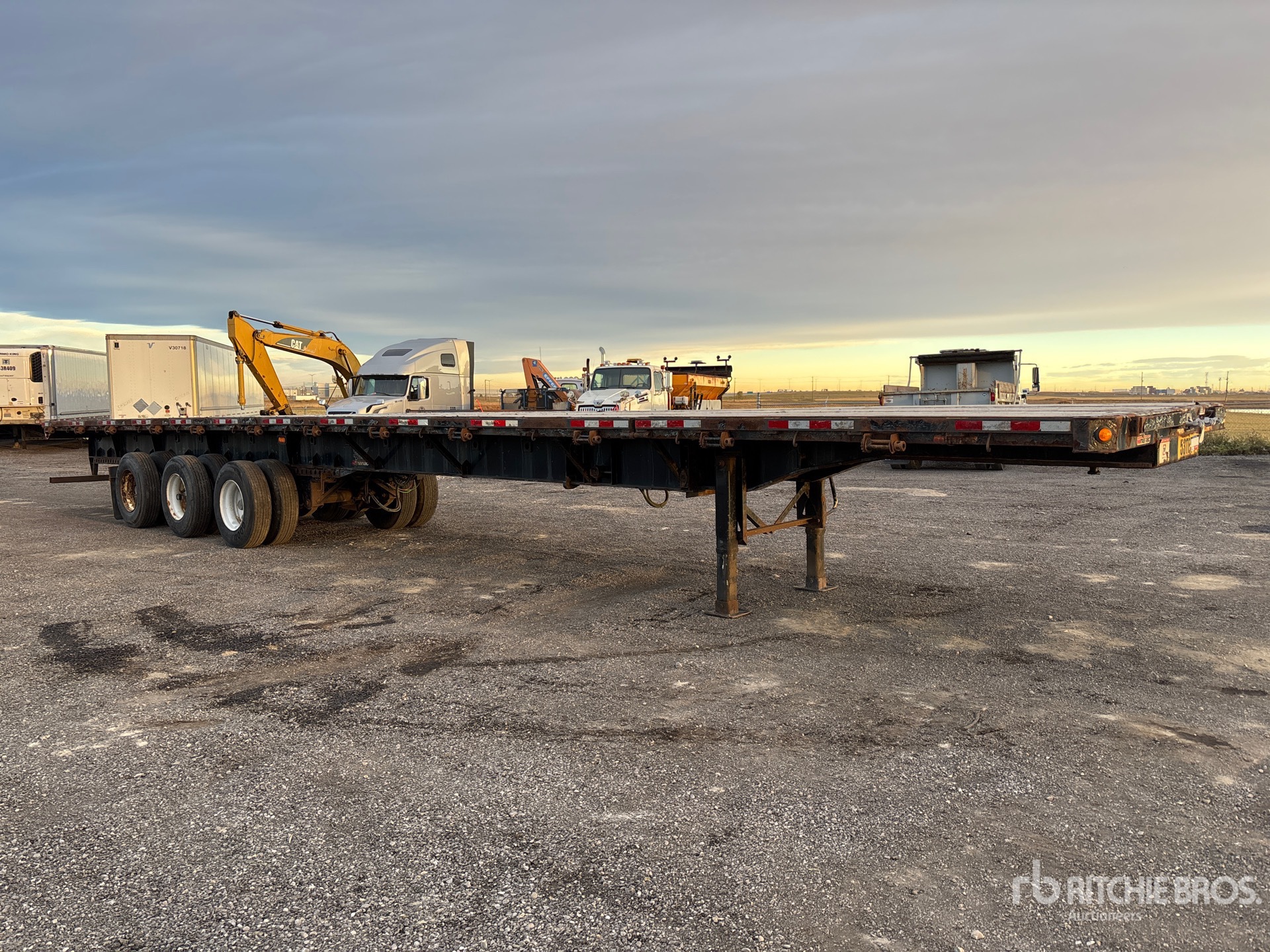 2017 Manac TRI/A 53 FT - 90 FT EXTENDABLE