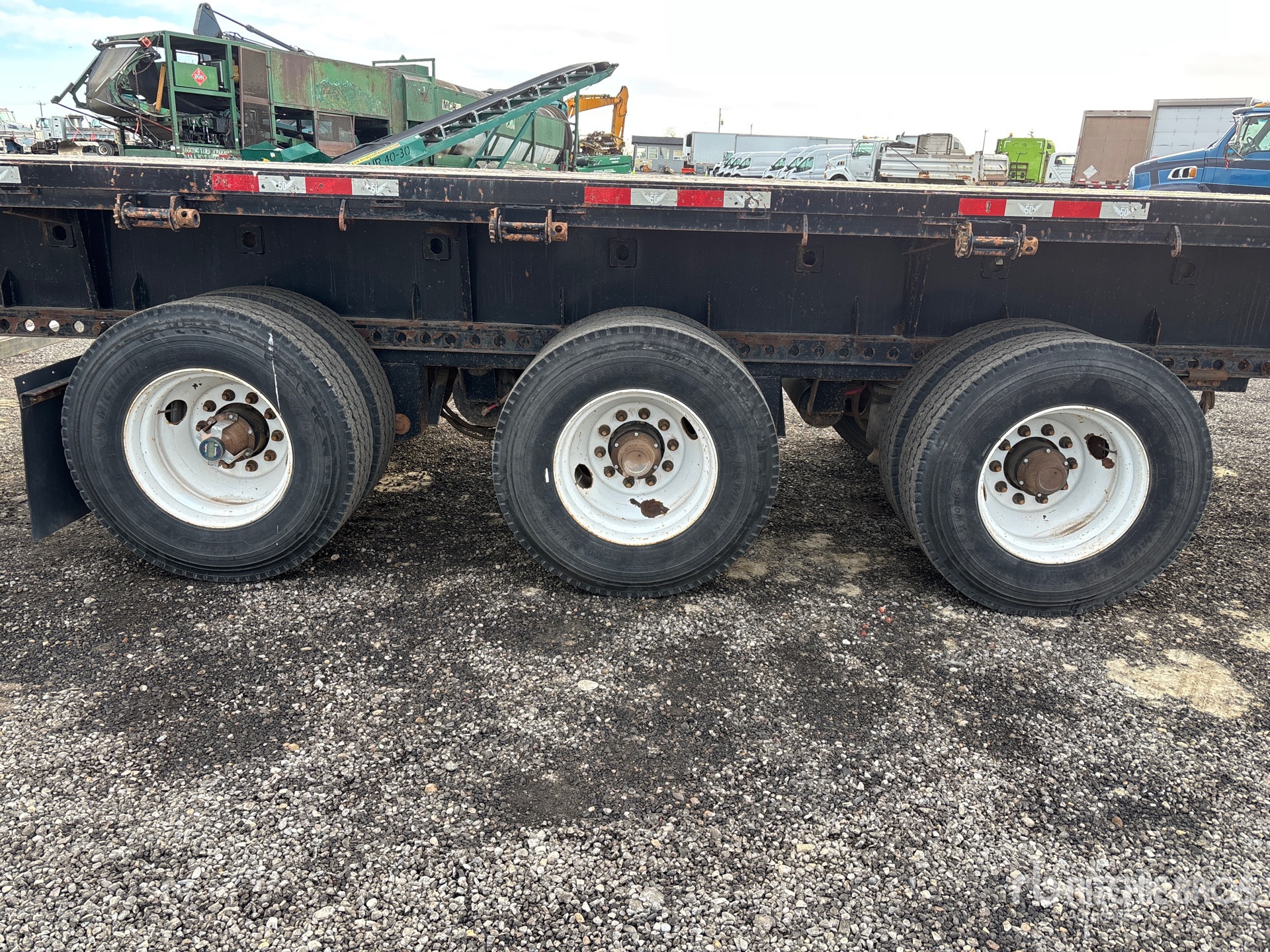 2017 Manac TRI/A 53 FT - 90 FT EXTENDABLE