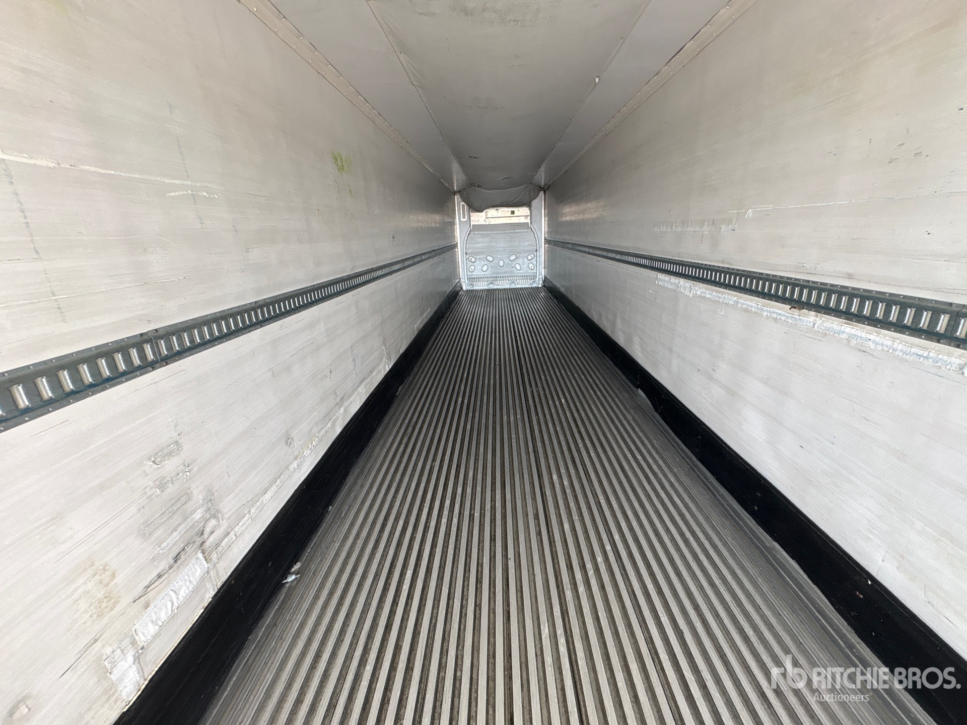 2013 Vanguard 53 FT X 102 IN T/A
