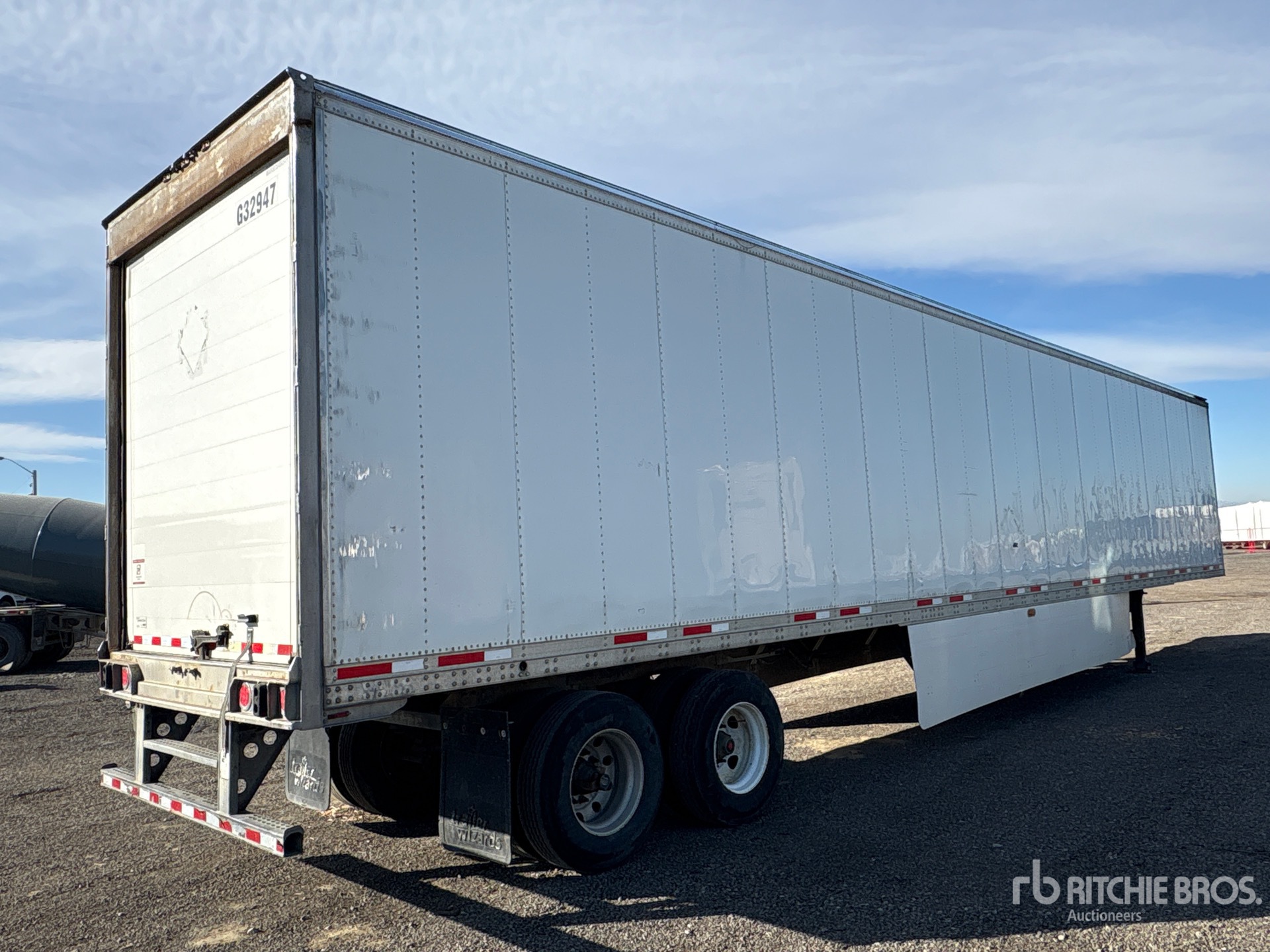 2013 Vanguard 53 FT X 102 IN T/A