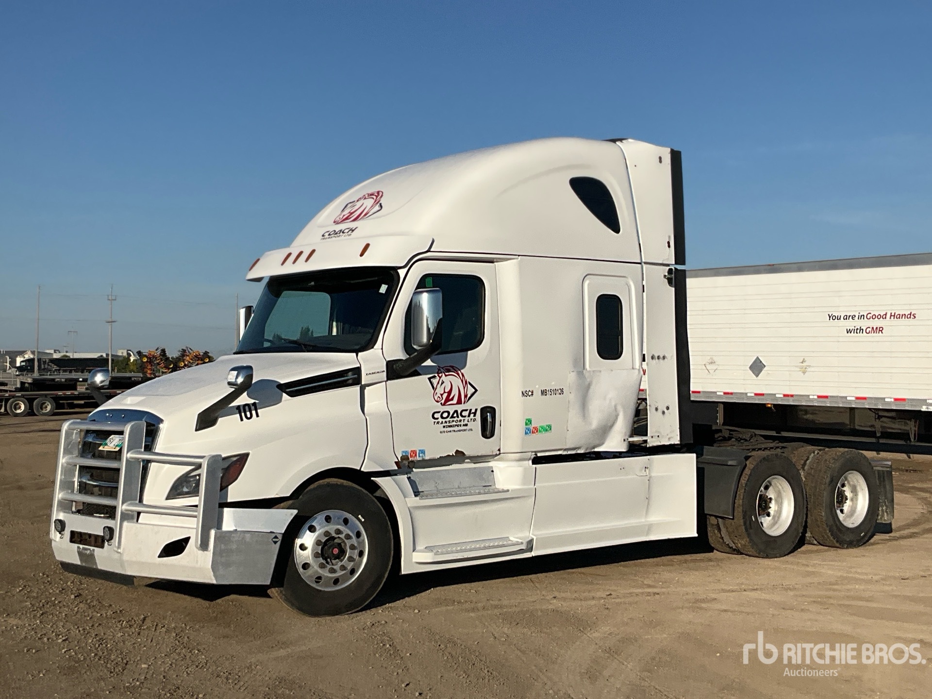 2020 Freightliner CASCADIA 126