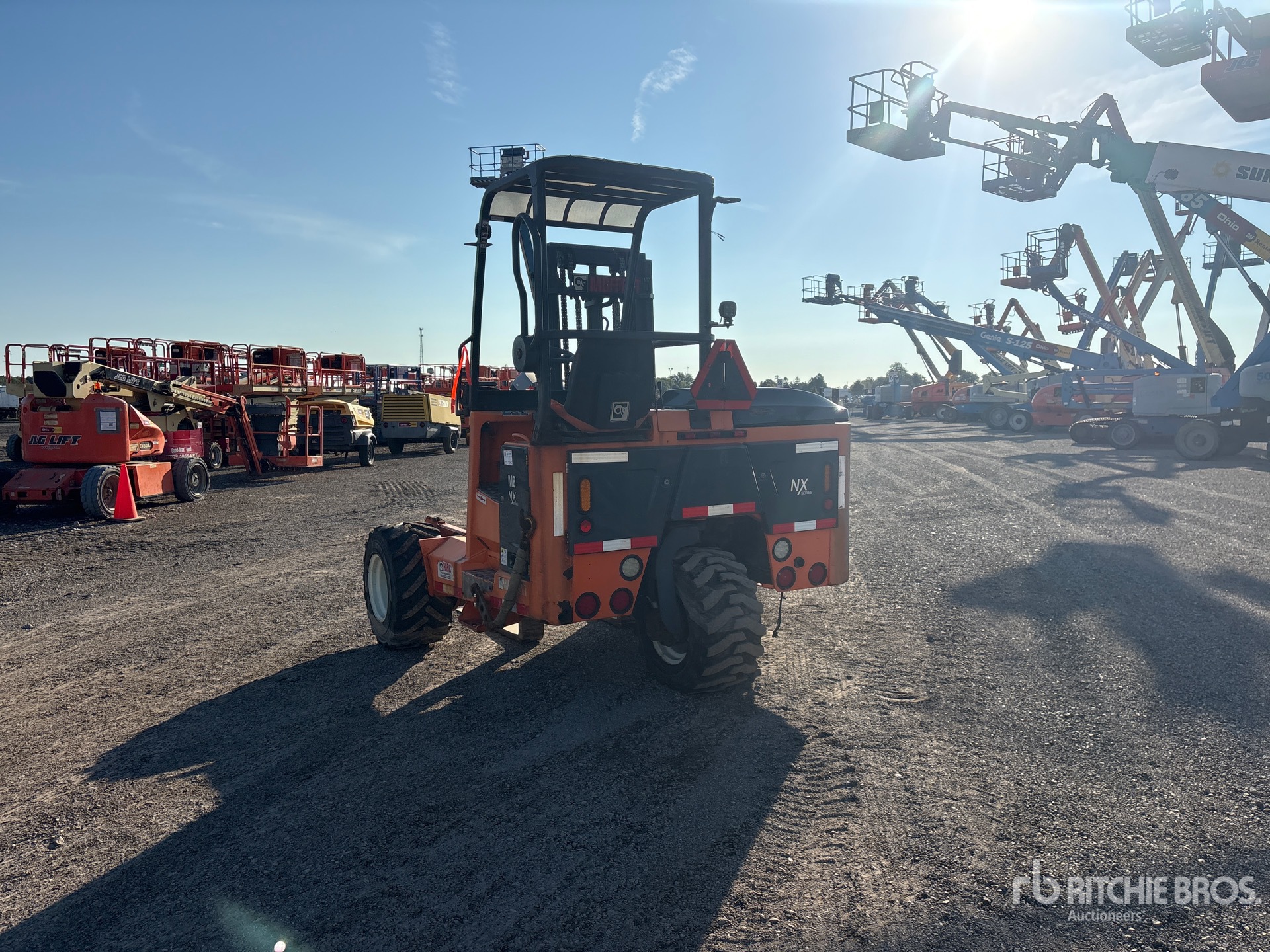 2016 Moffett M8 55.3