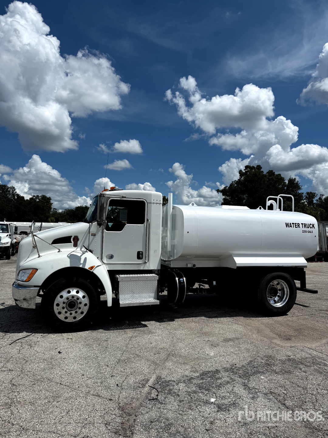 Photo of 2020 Kenworth T300