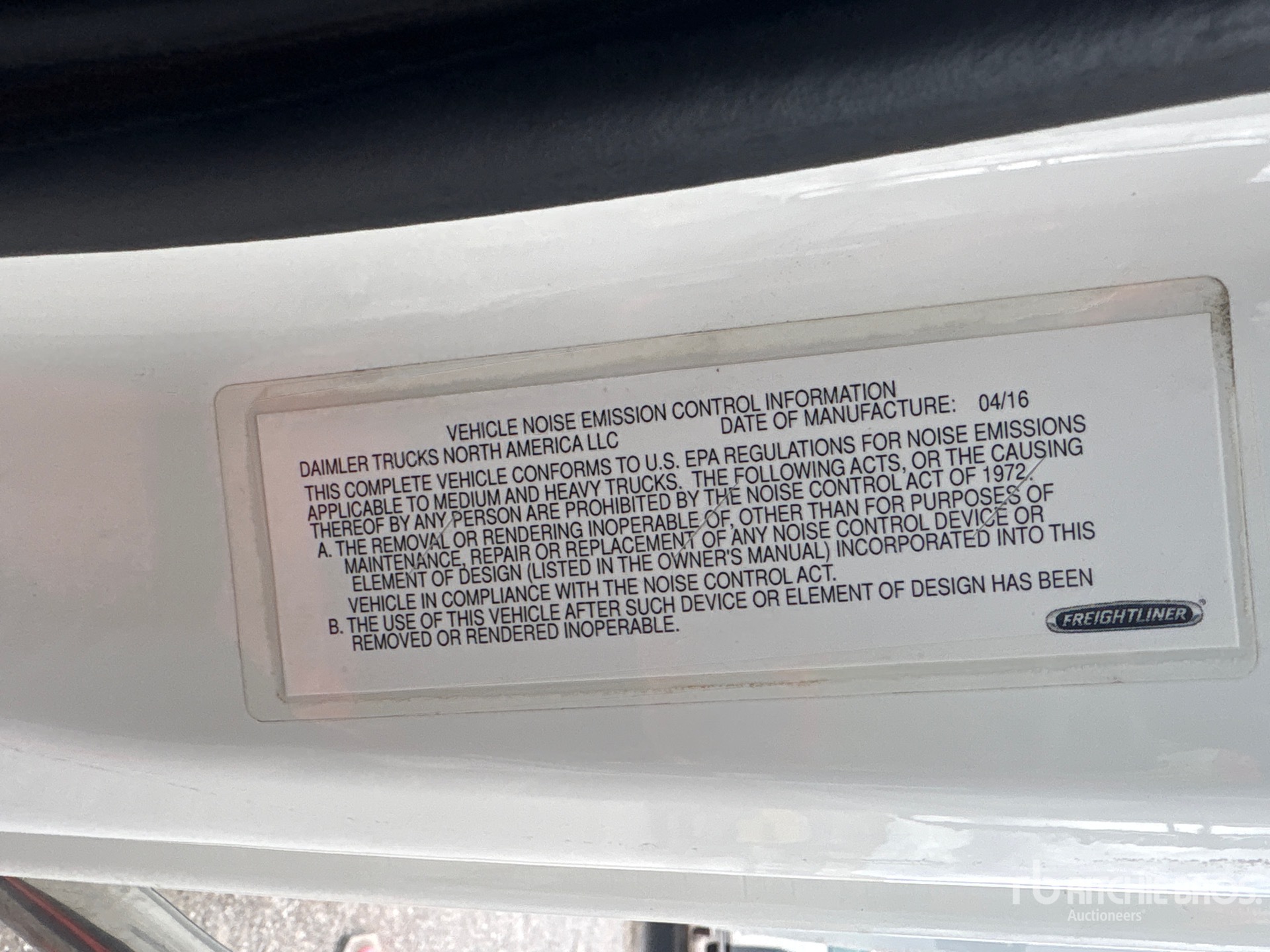 2017 Freightliner M2 106