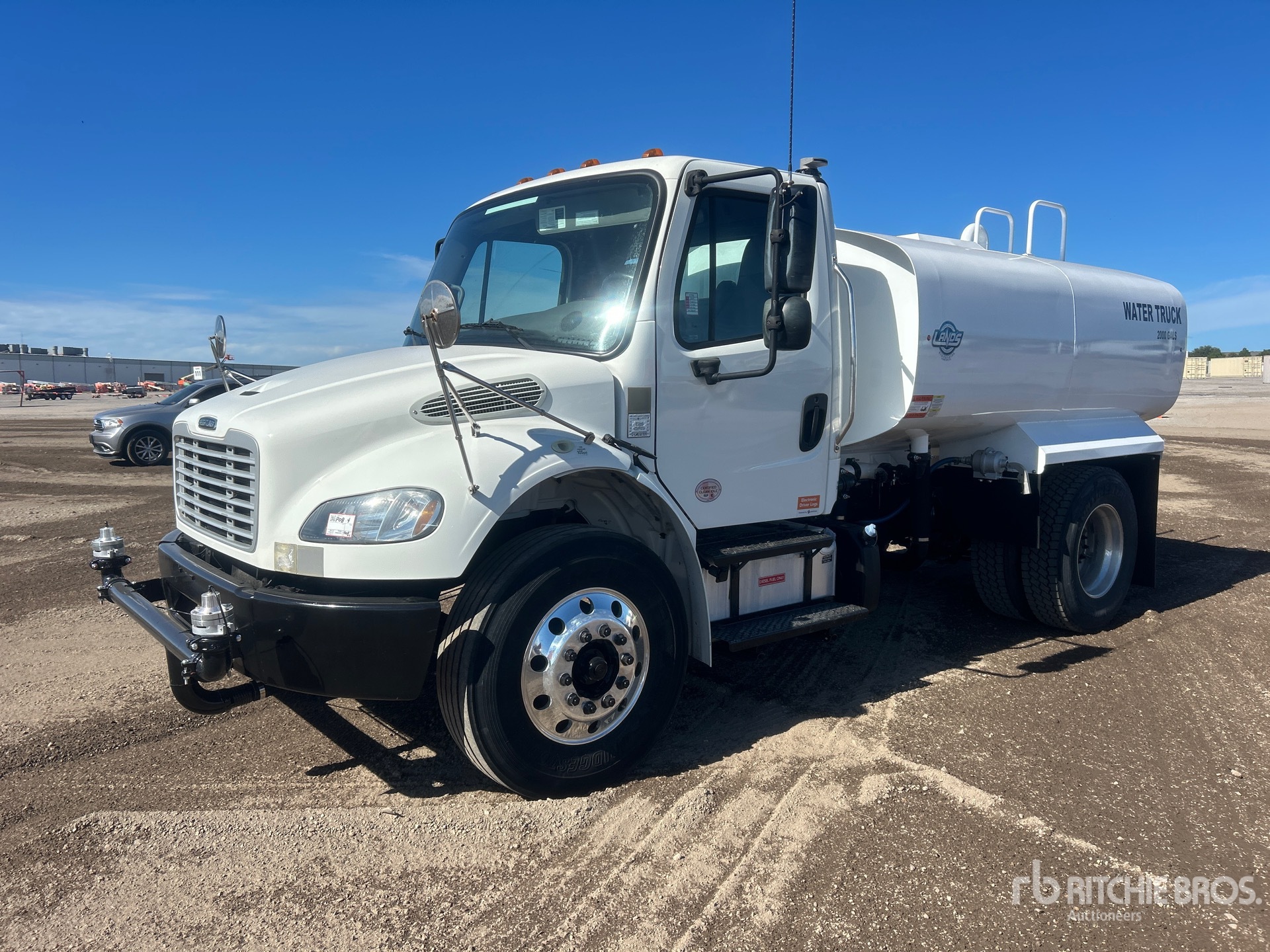 2019 Freightliner M2 106